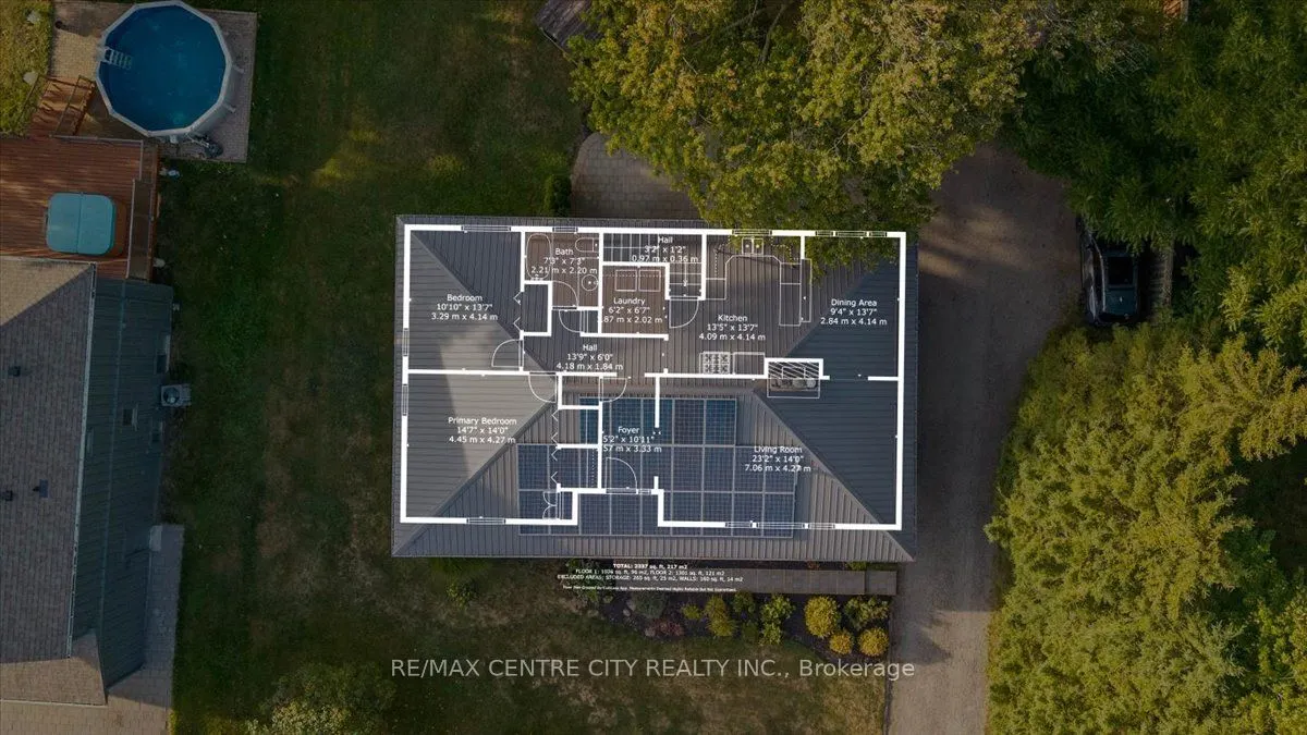 2586 Dundas Street