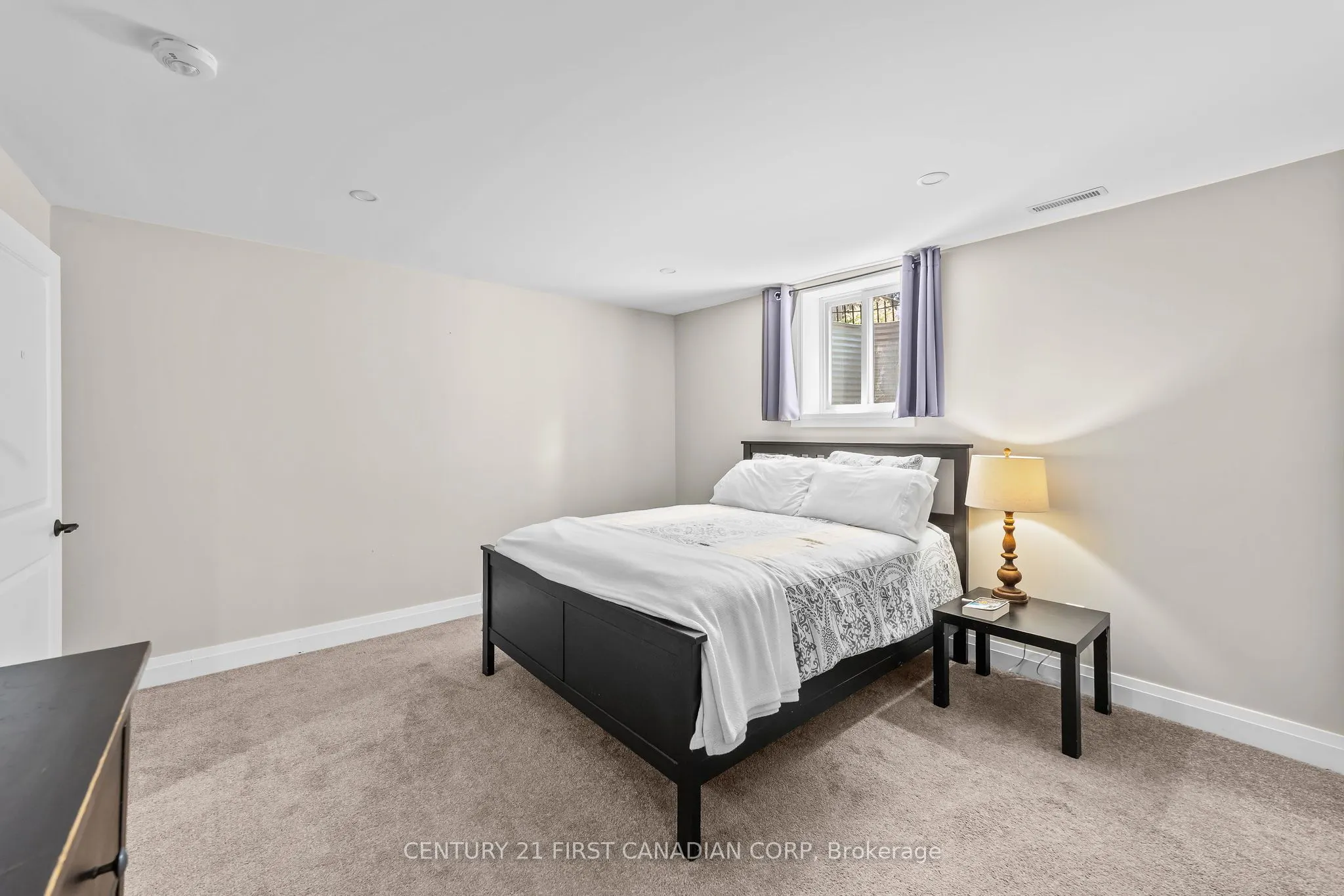 512 Rosecliffe Terrace