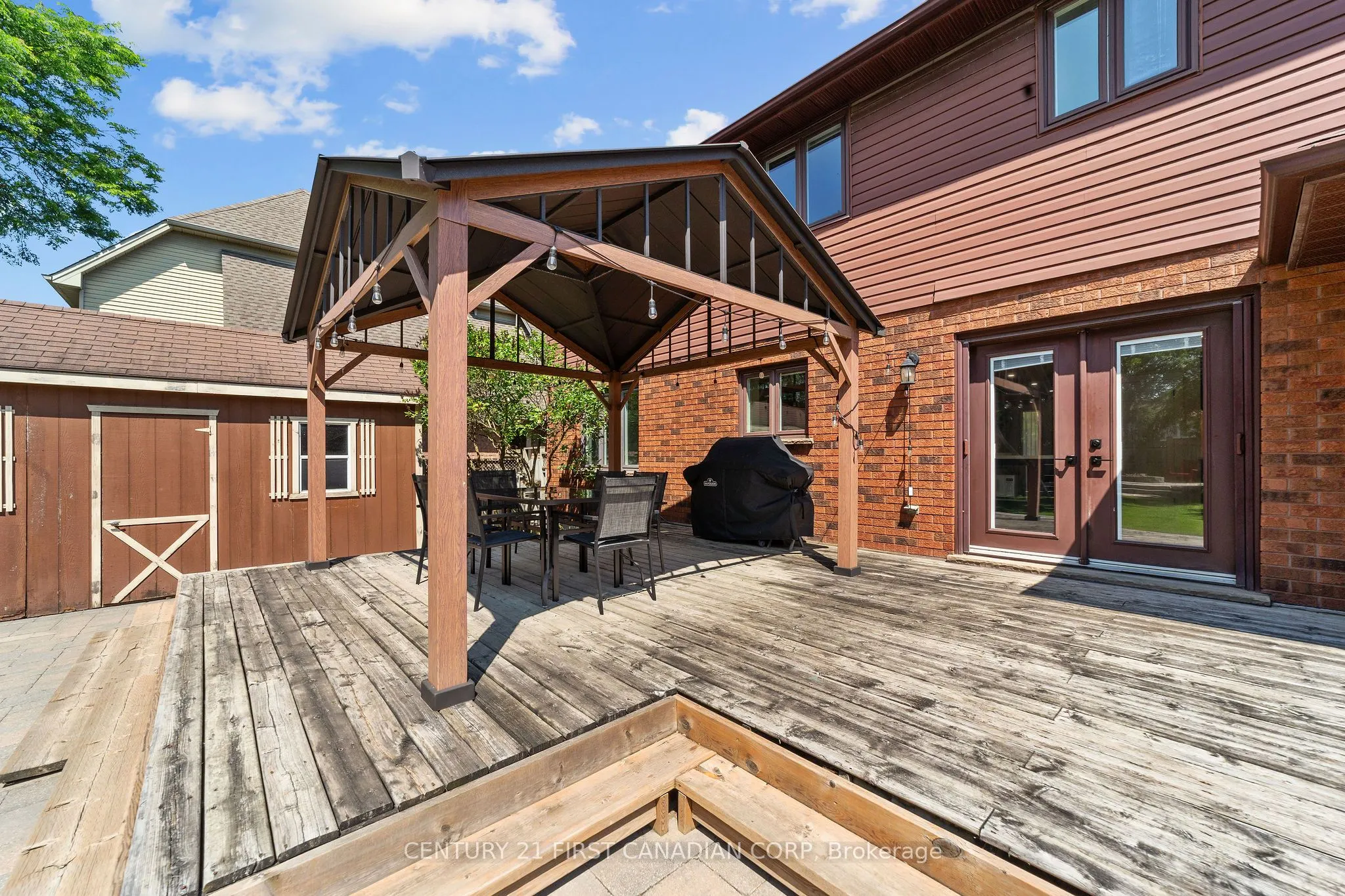 512 Rosecliffe Terrace