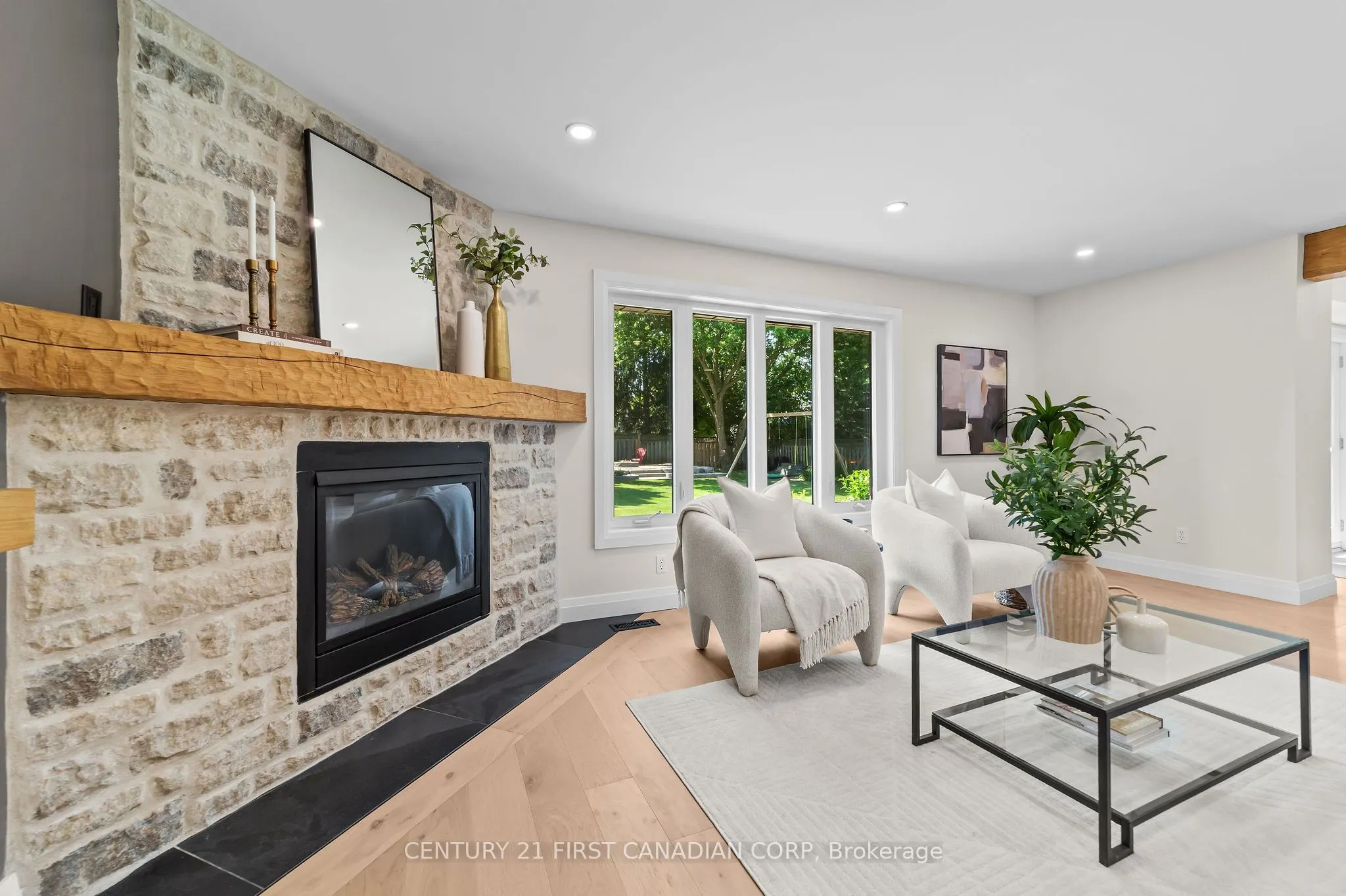 512 Rosecliffe Terrace