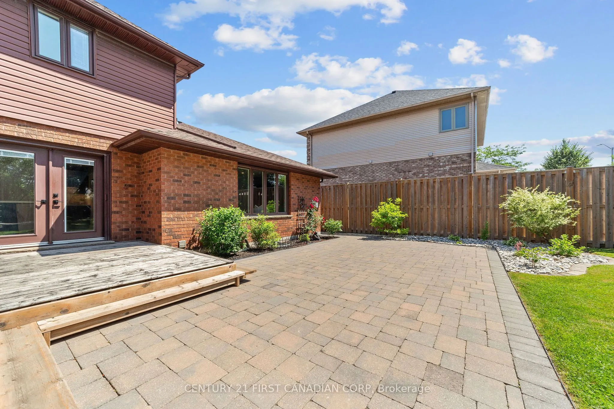 512 Rosecliffe Terrace