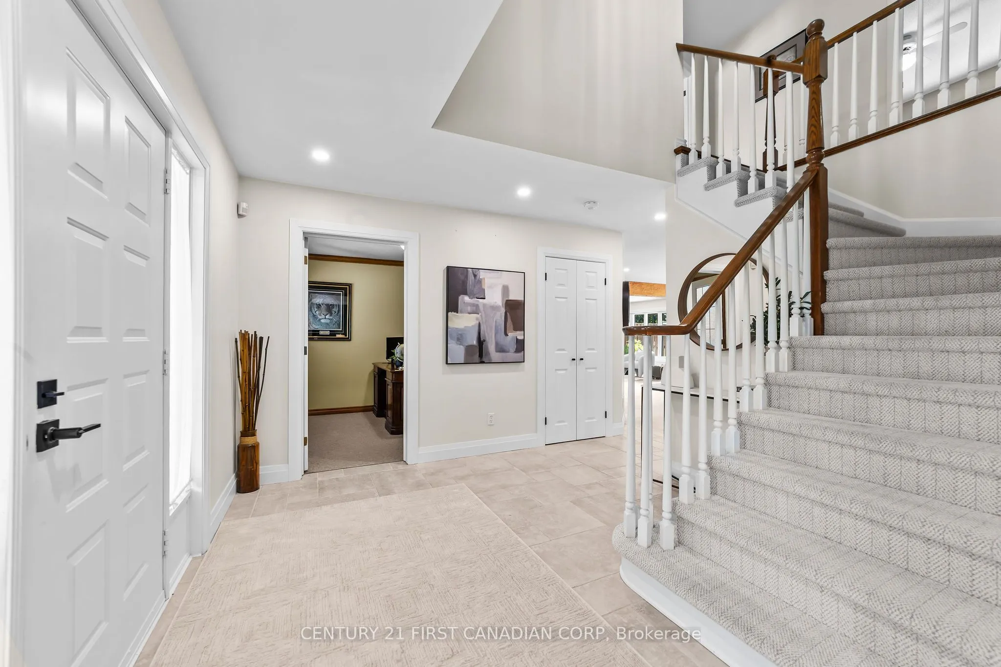 512 Rosecliffe Terrace
