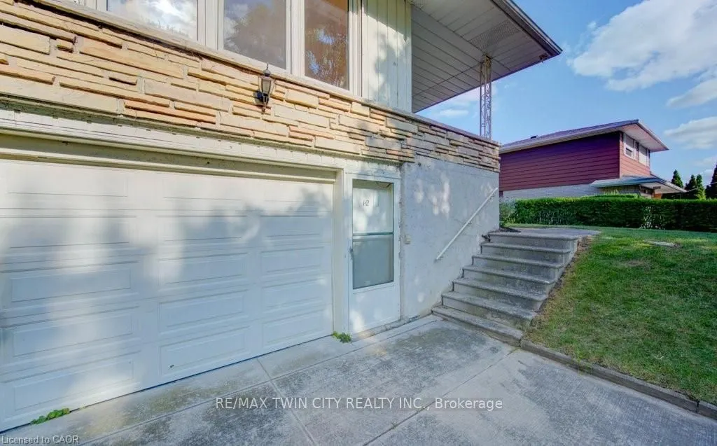 12 Old York Crescent