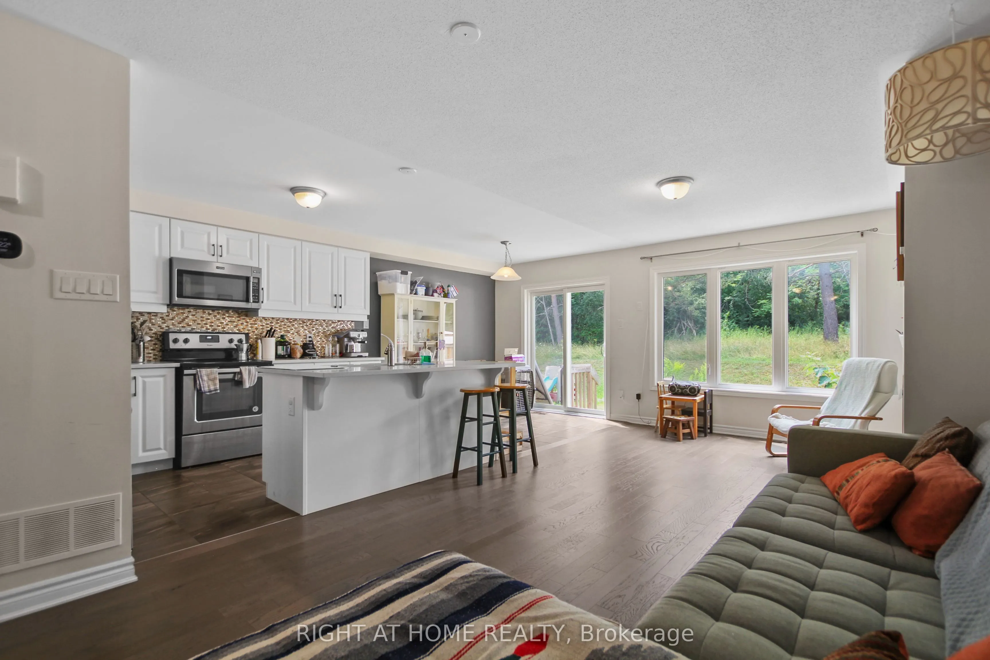 209 HARTSMERE Drive