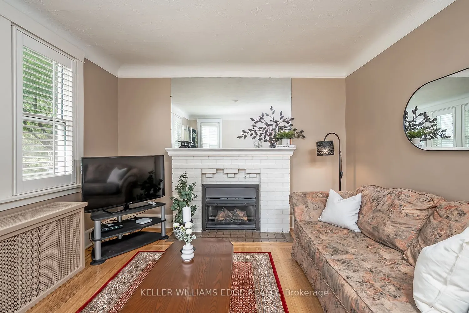 88 Paisley Avenue N