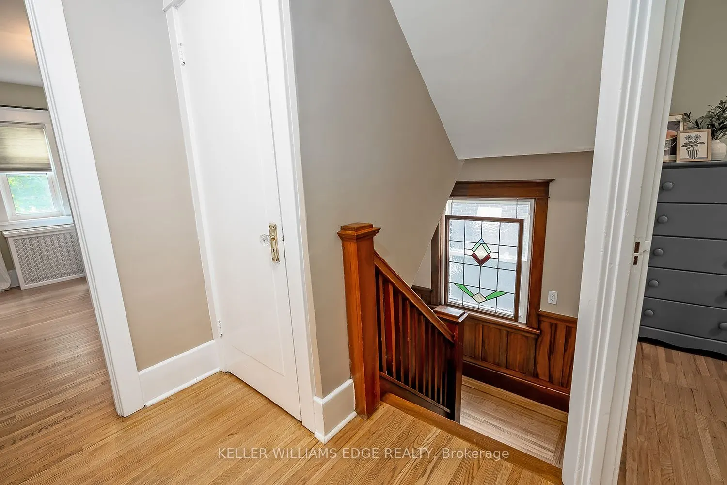 88 Paisley Avenue N