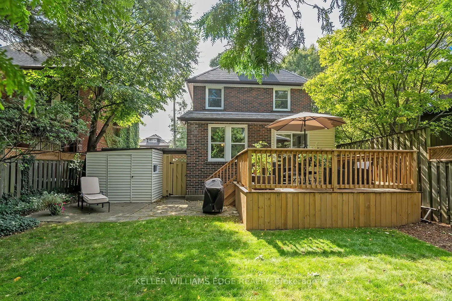 88 Paisley Avenue N