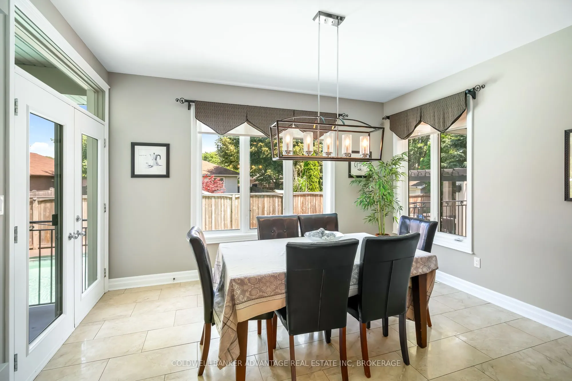 152 Redwood Court