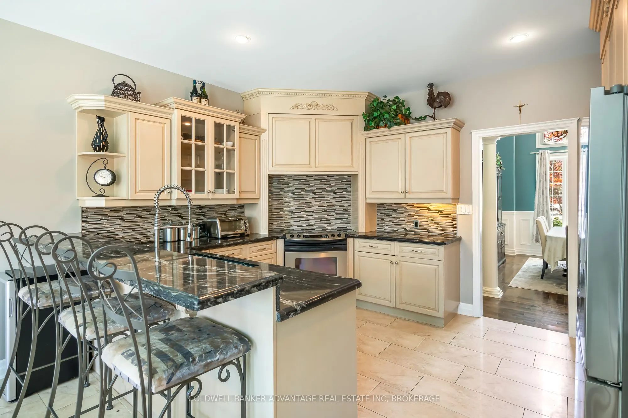 152 Redwood Court