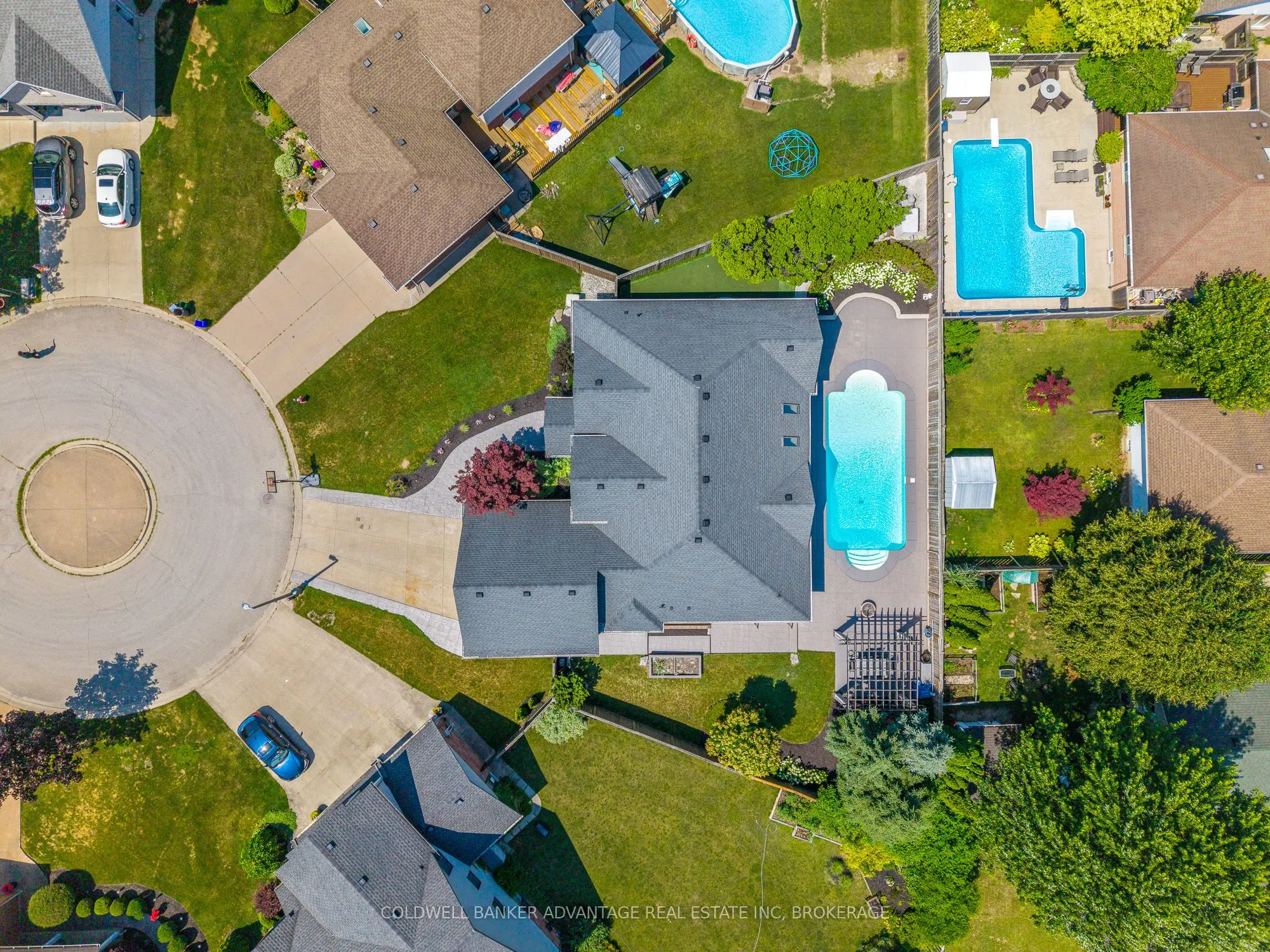 152 Redwood Court