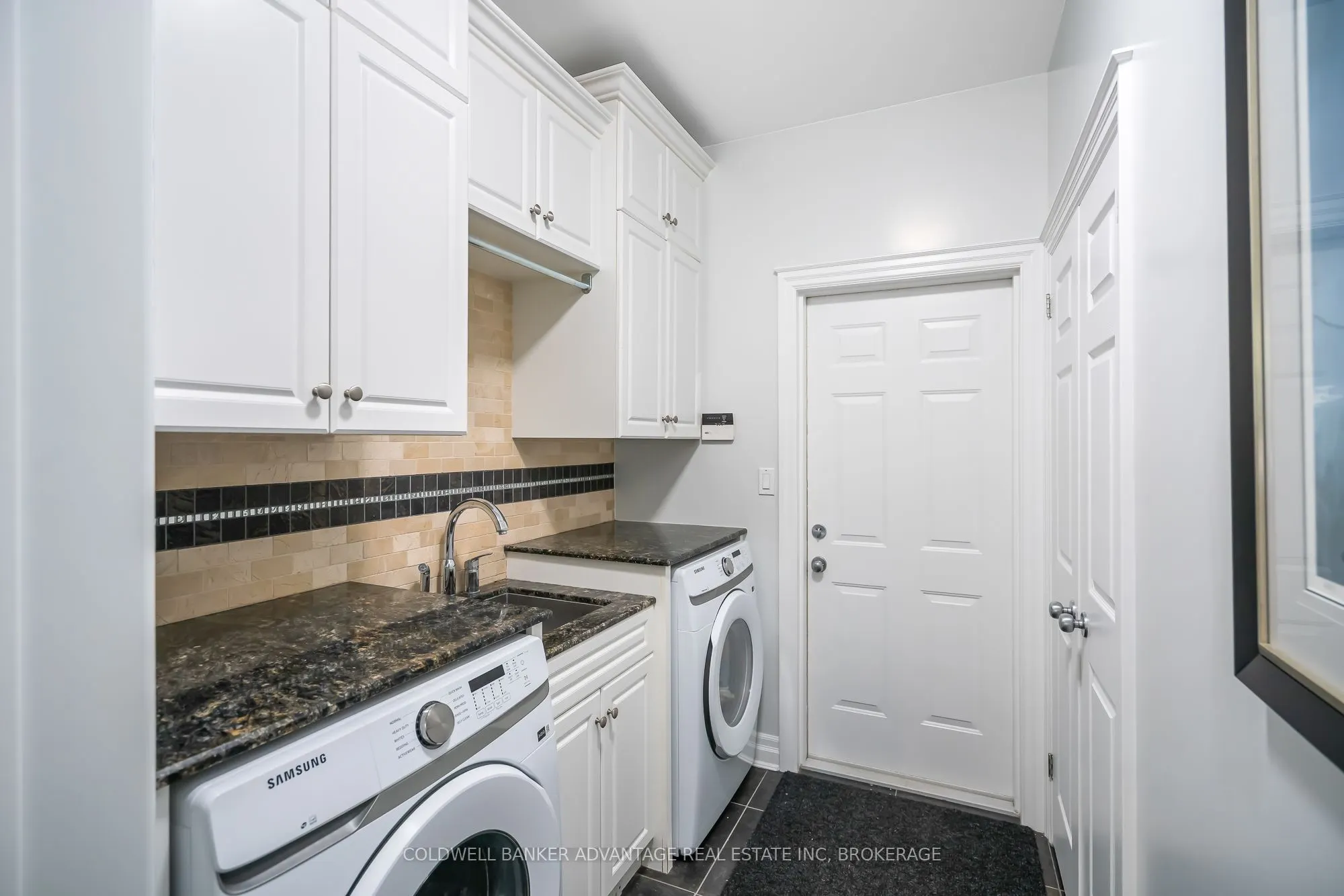 152 Redwood Court