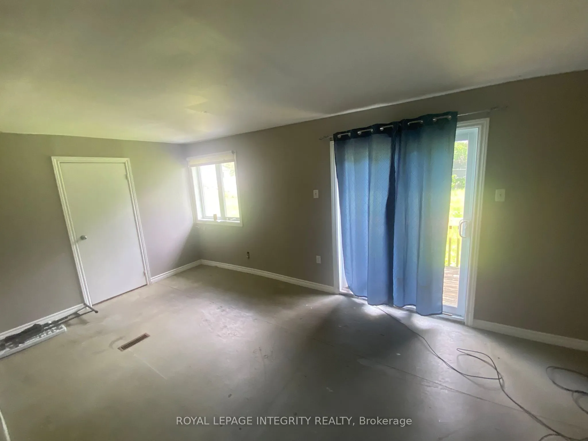 2415 DU LAC Road