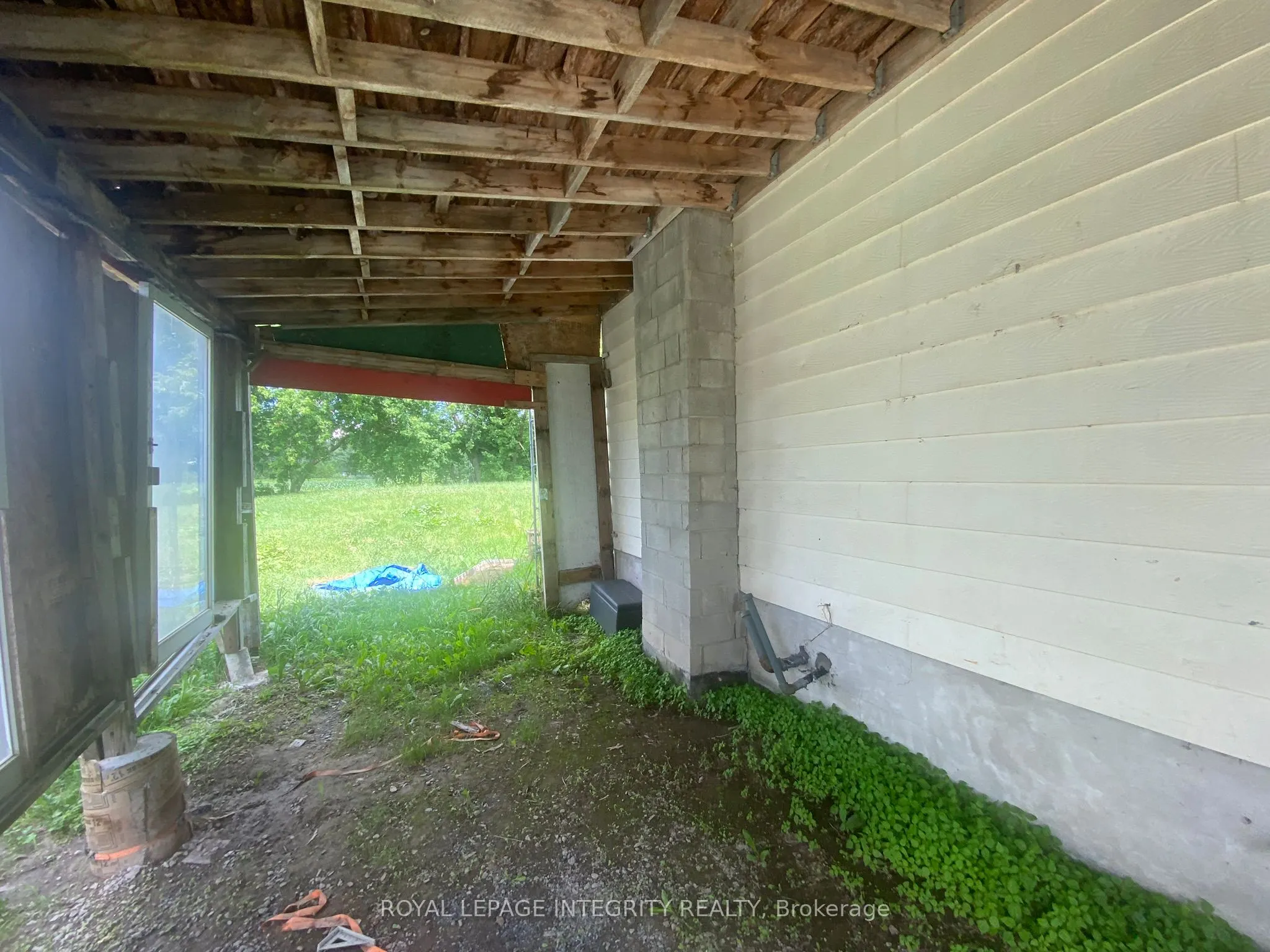 2415 DU LAC Road