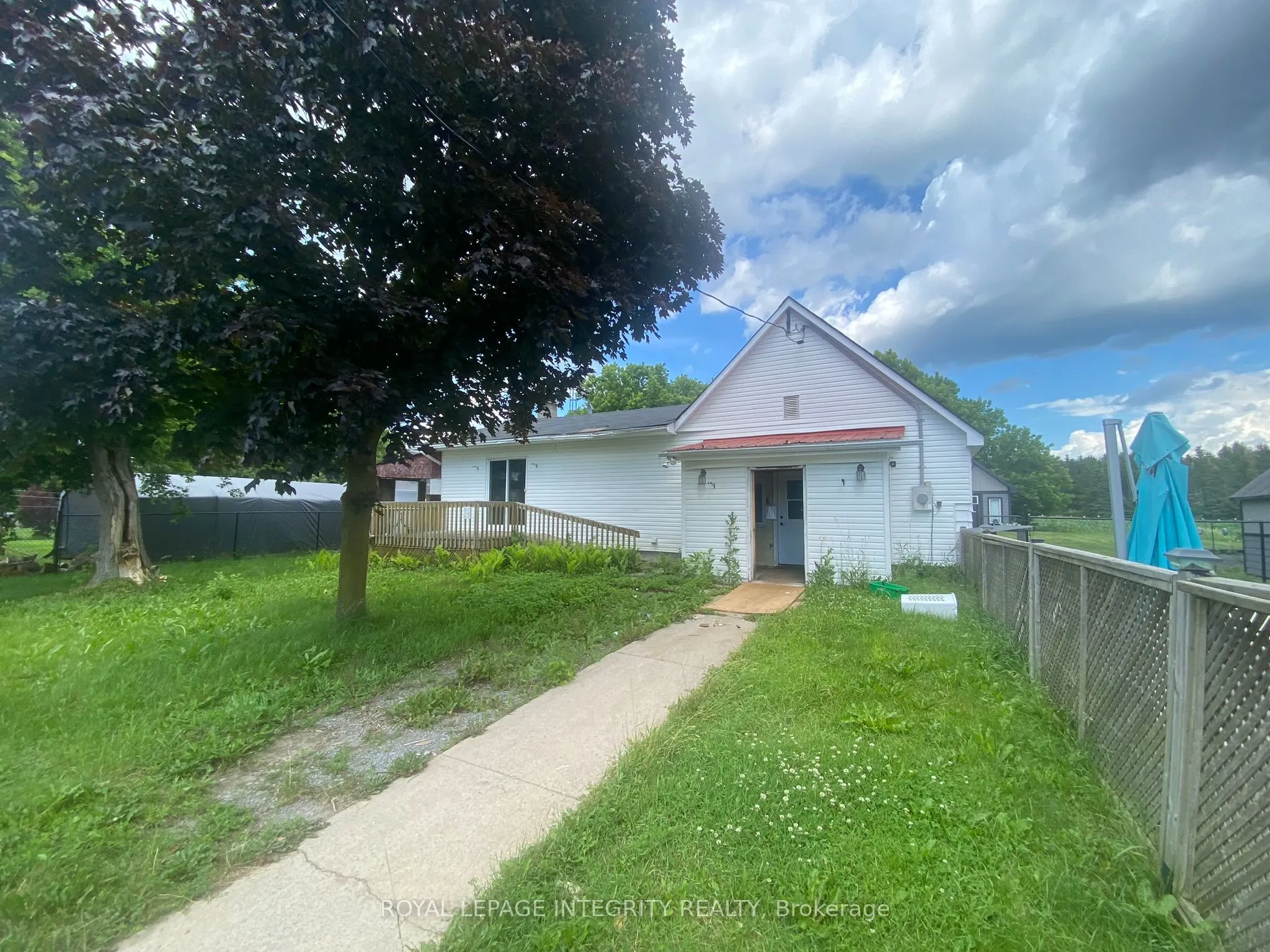 2415 DU LAC Road