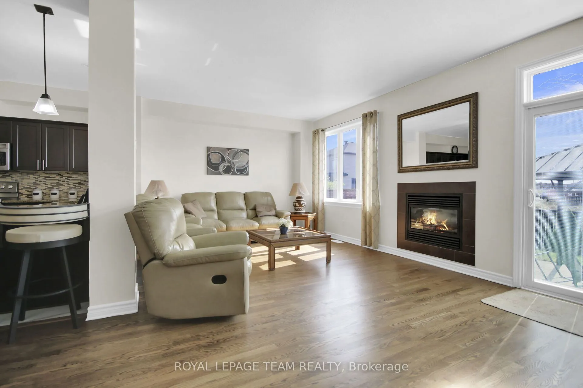 1024 Northgraves Crescent
