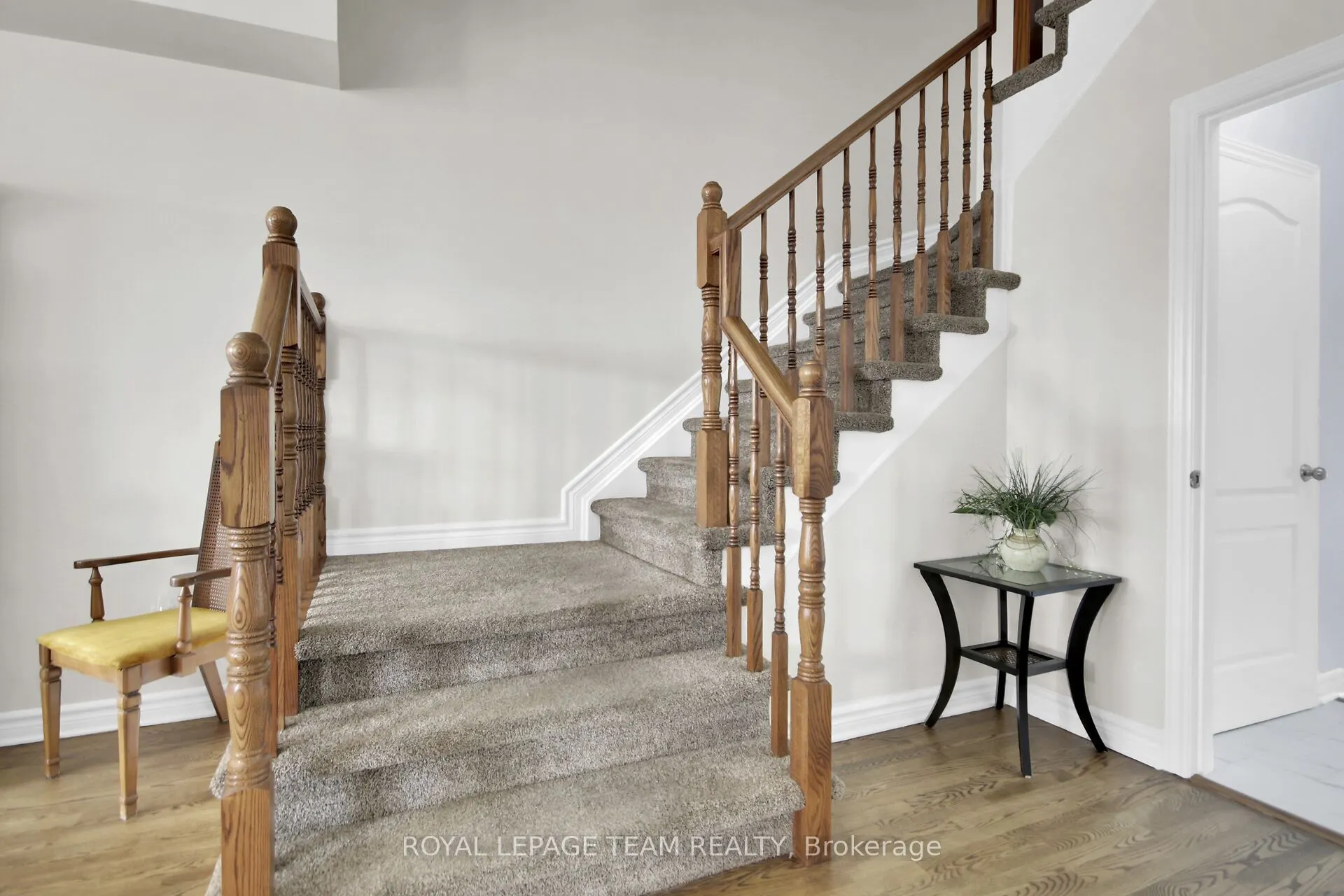 1024 Northgraves Crescent