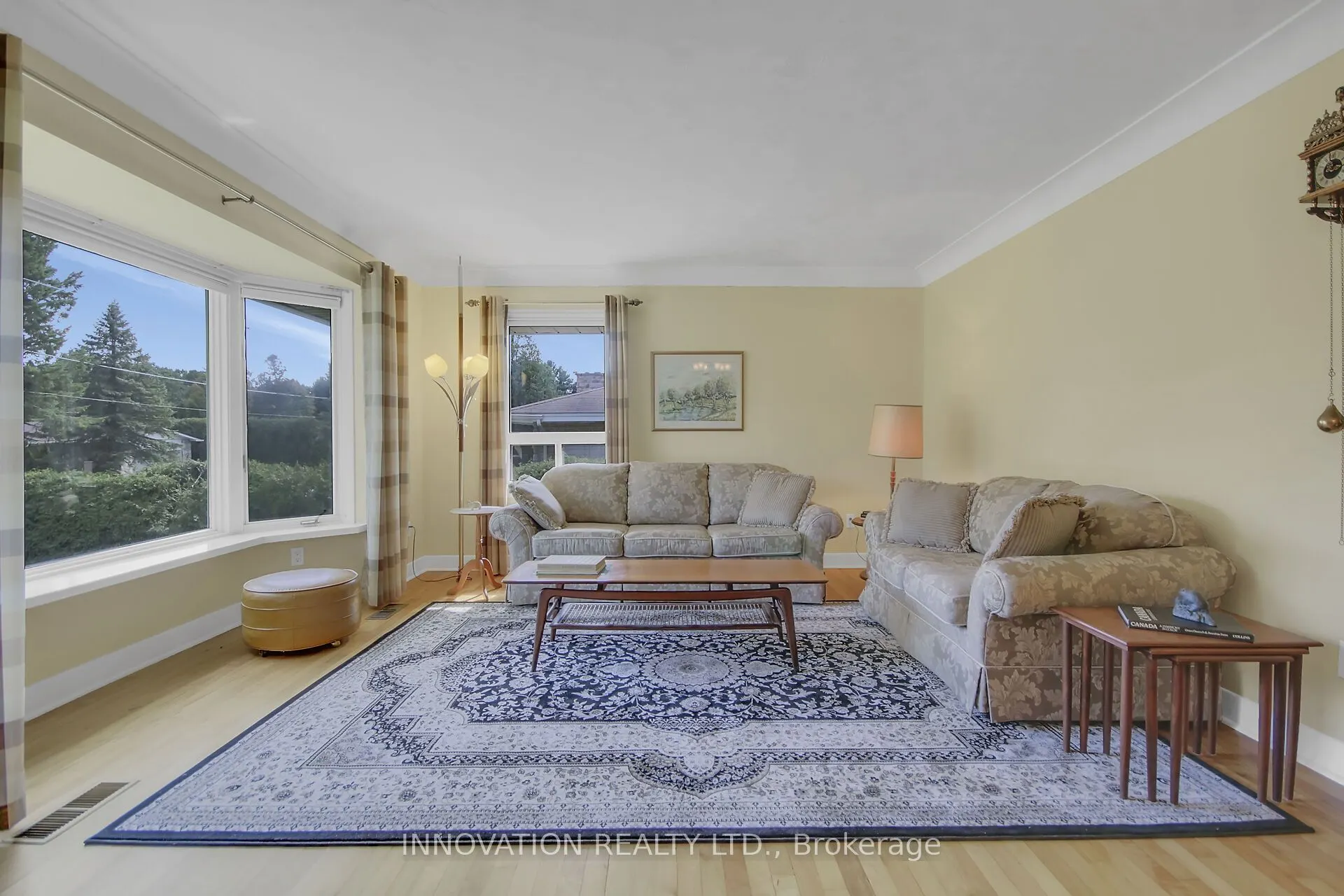 113 Grenfell Crescent N