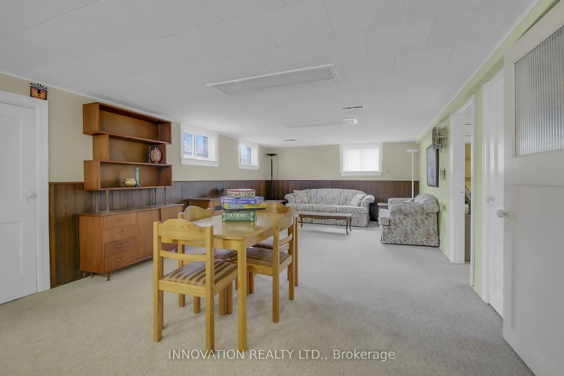 113 Grenfell Crescent N