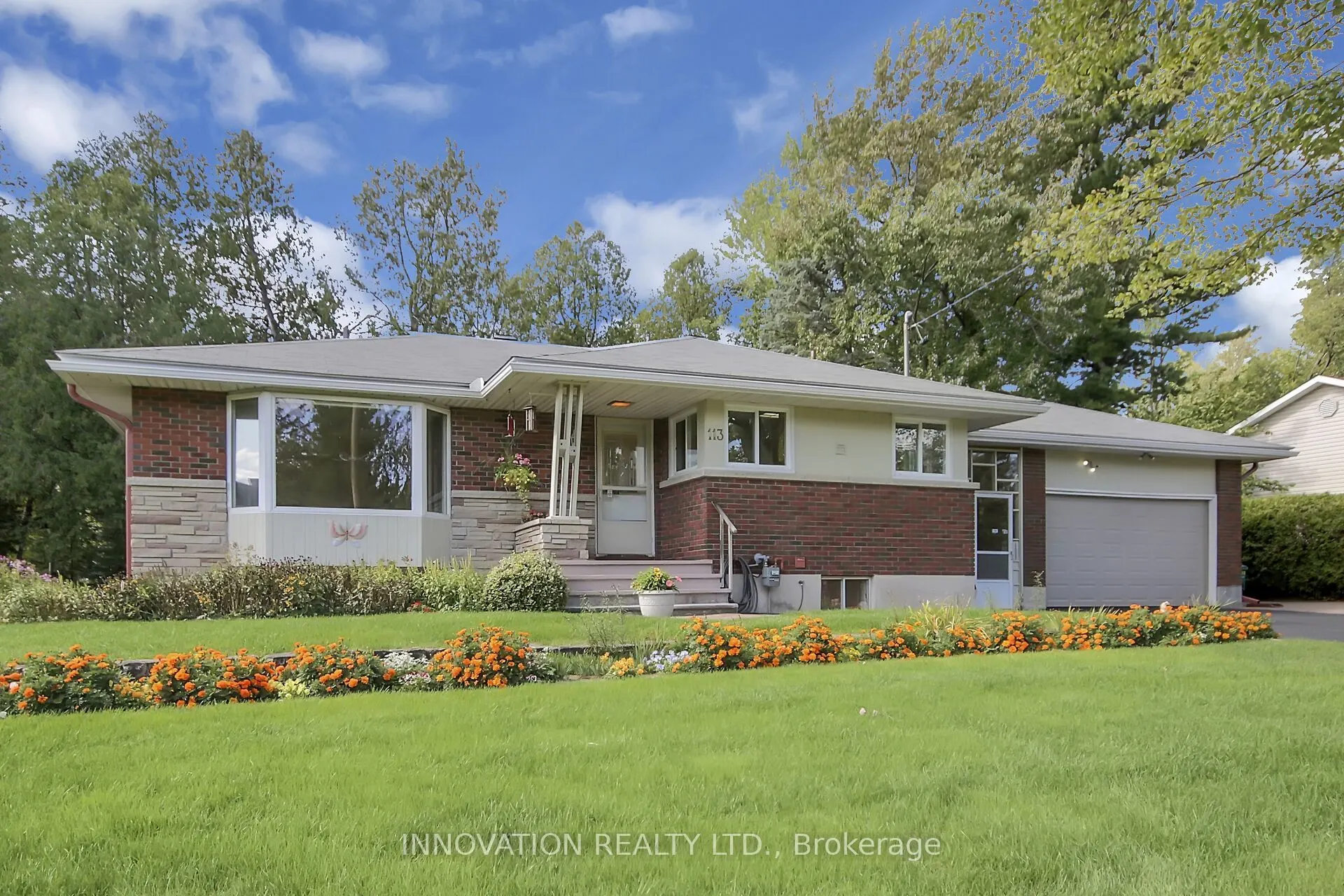 113 Grenfell Crescent N