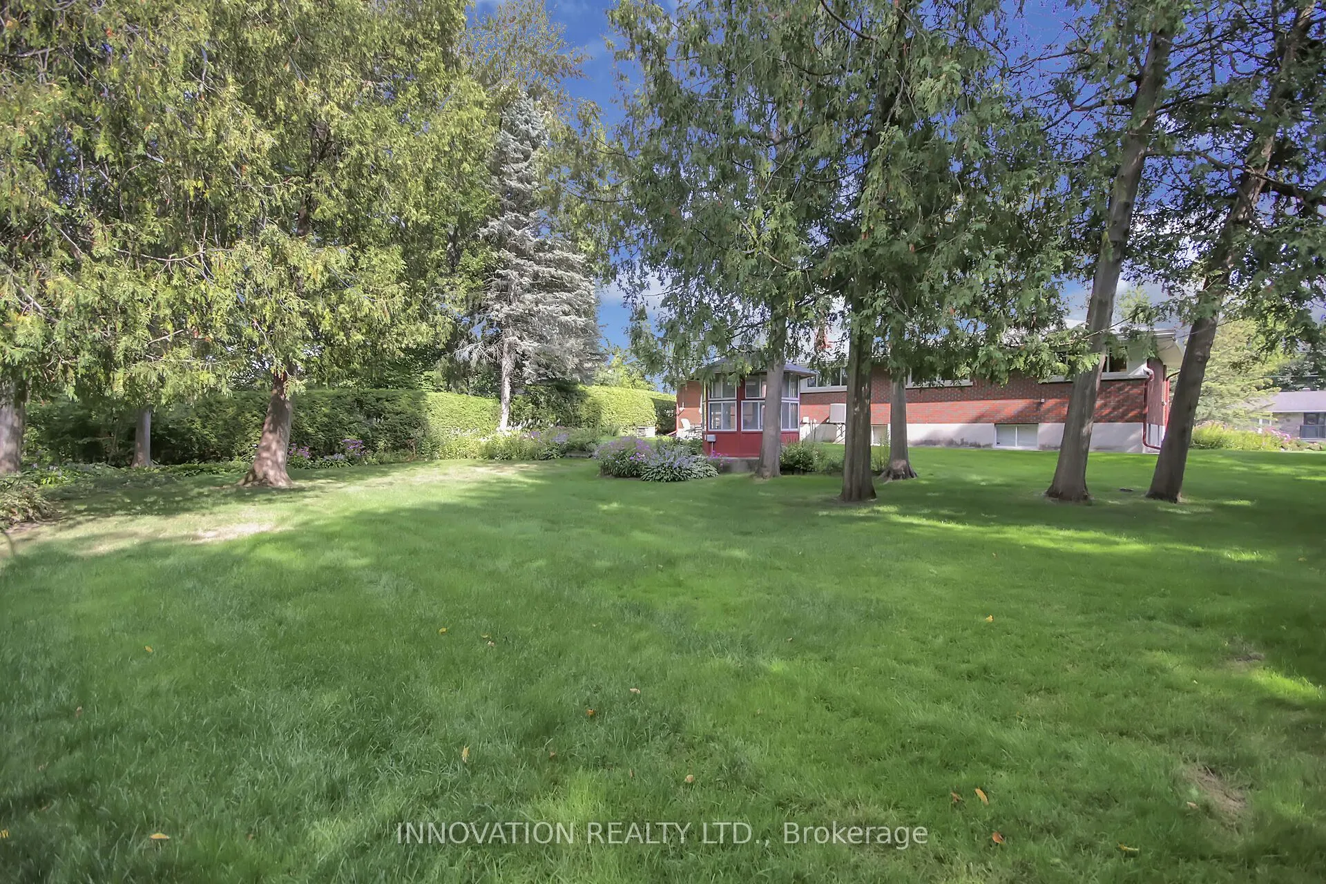 113 Grenfell Crescent N