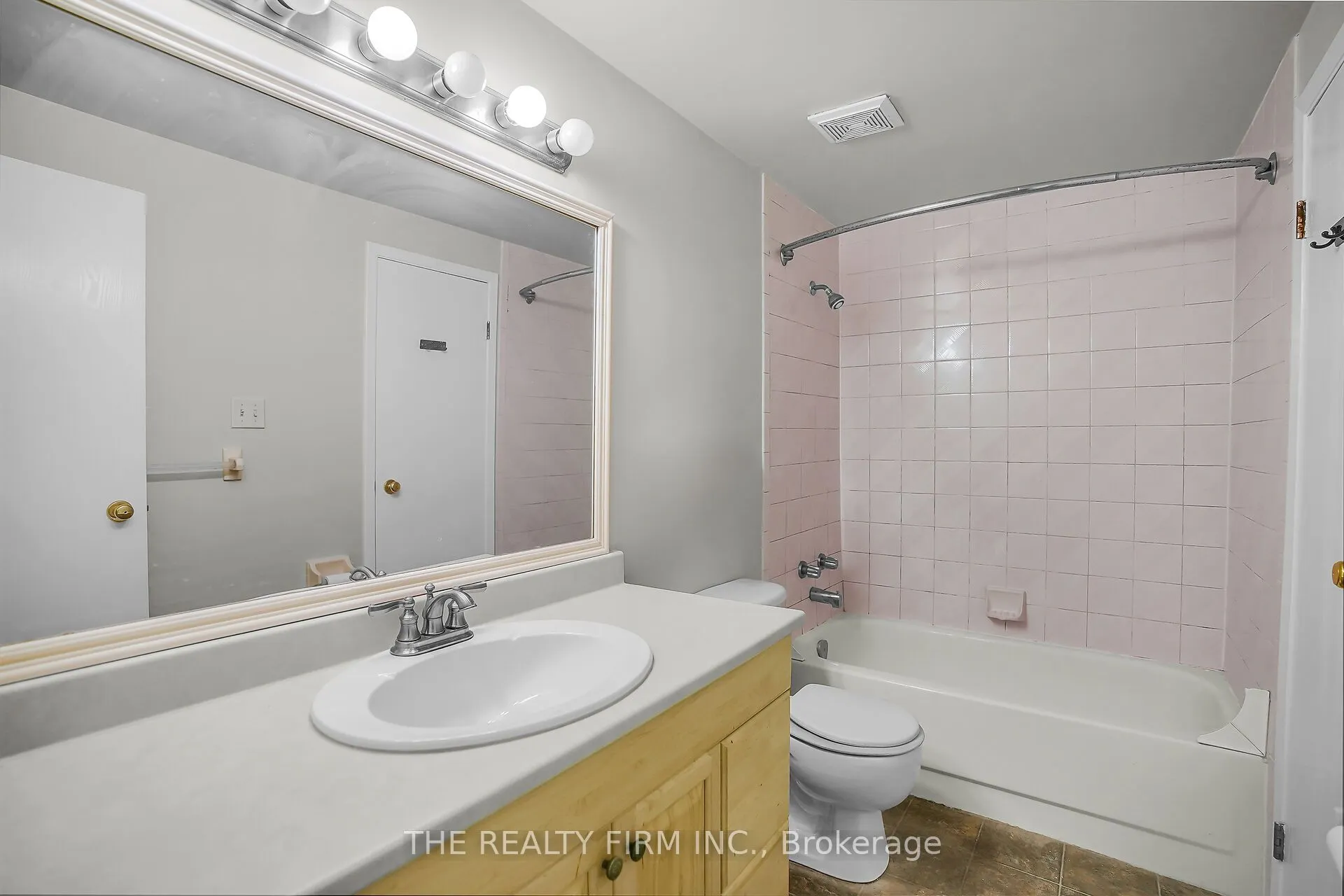 151 Bonaventure Drive, #2