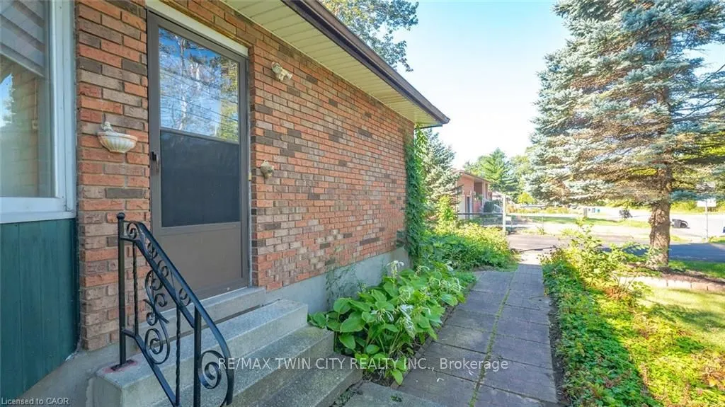 873 South Pelham Road