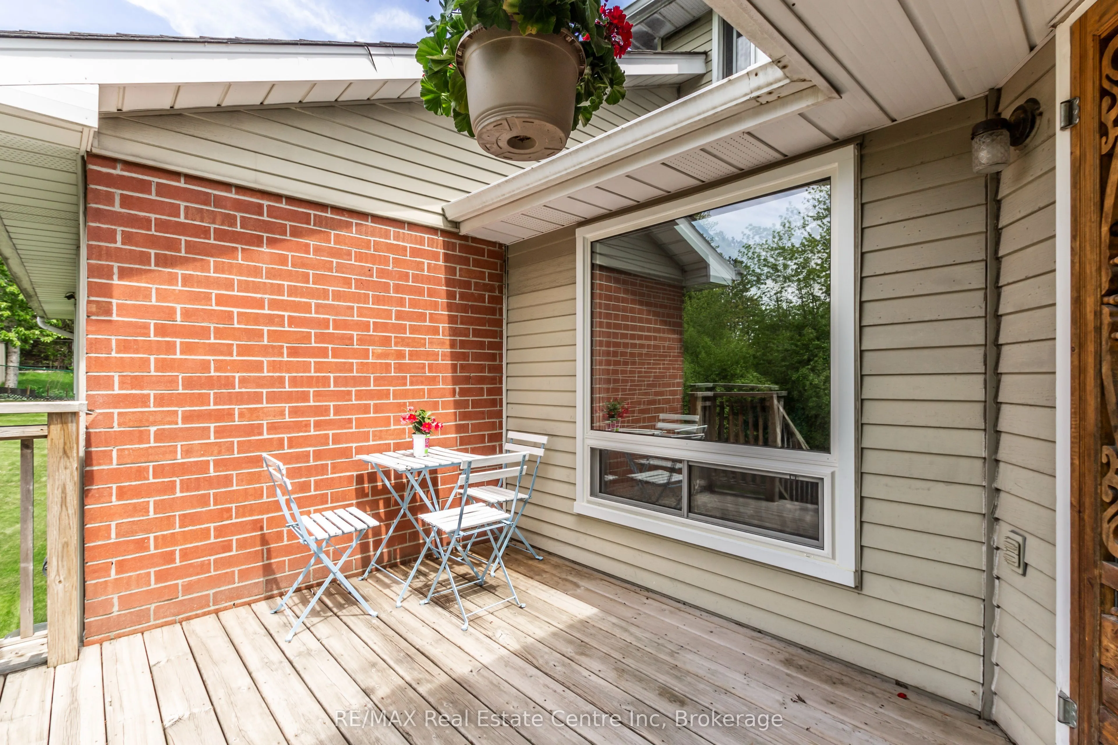 61 Grandridge Crescent