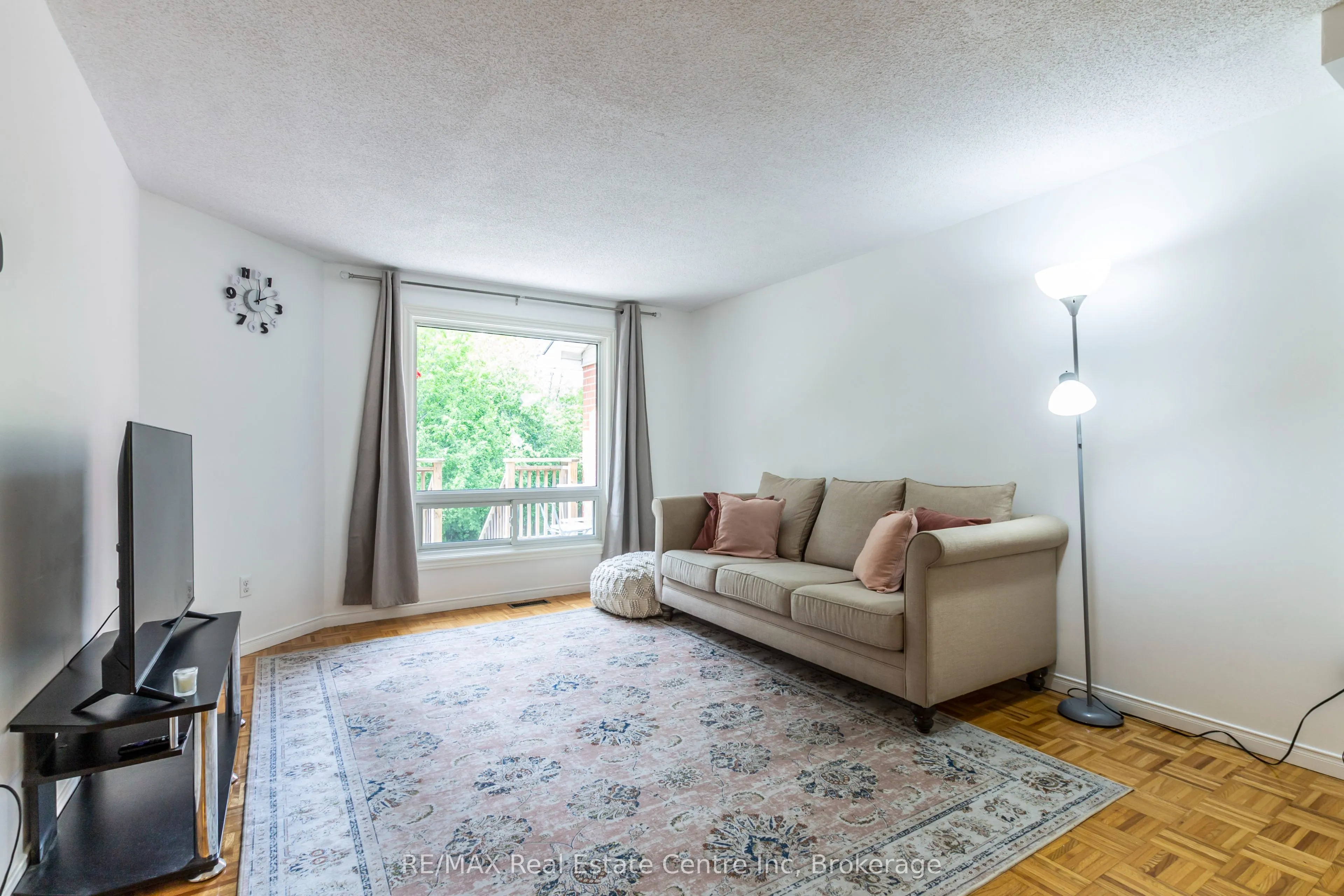 61 Grandridge Crescent