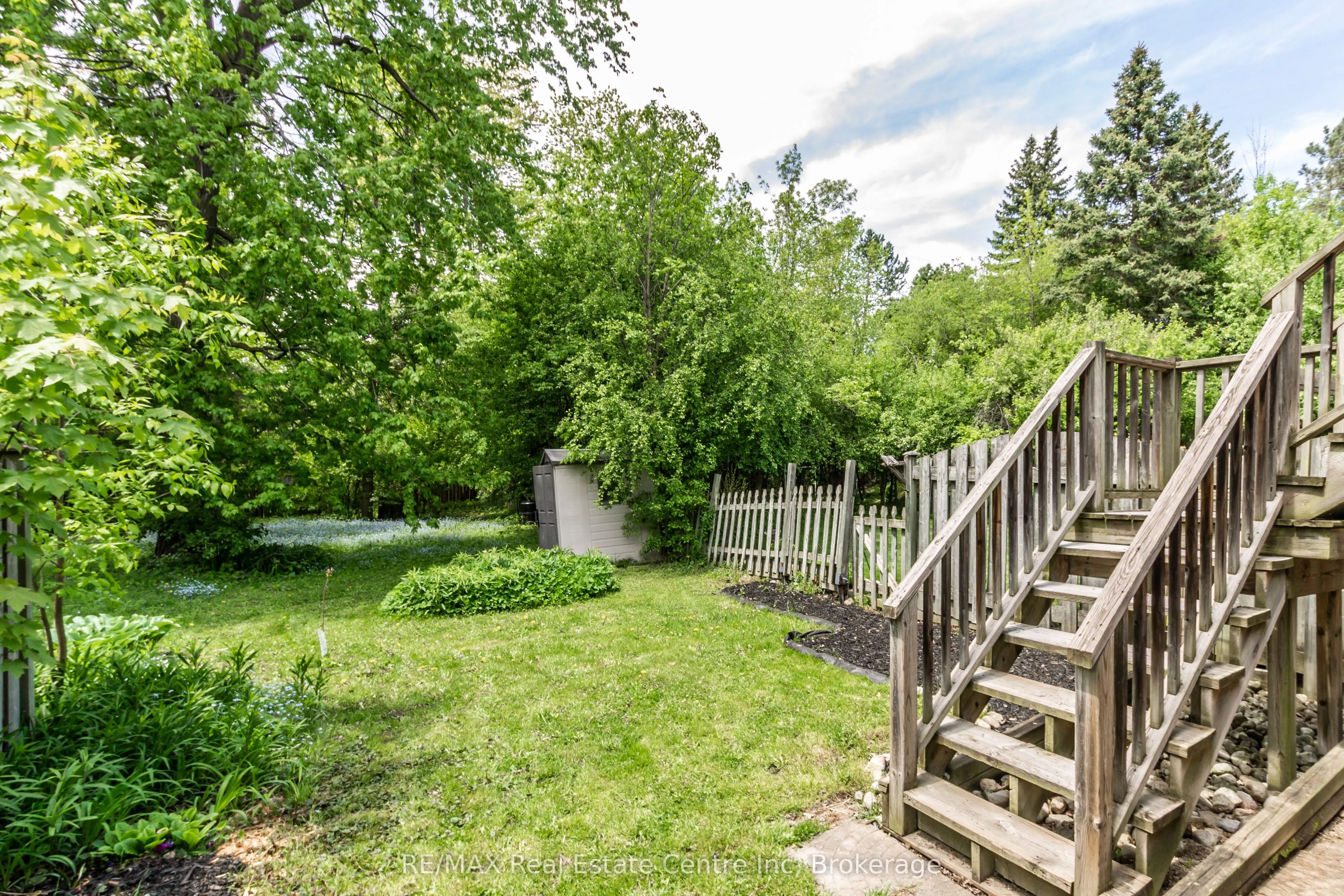 61 Grandridge Crescent
