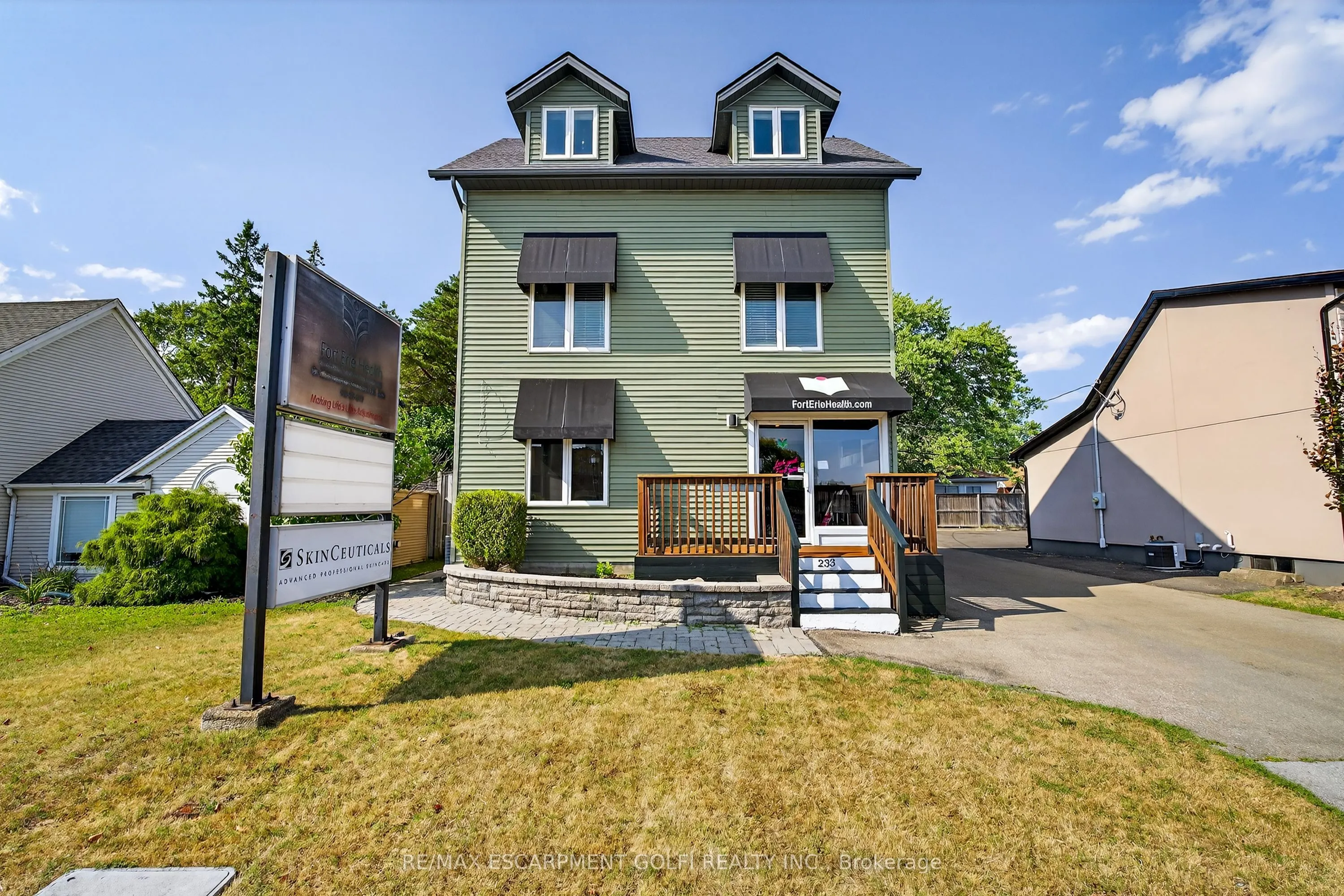 233 Garrison Road