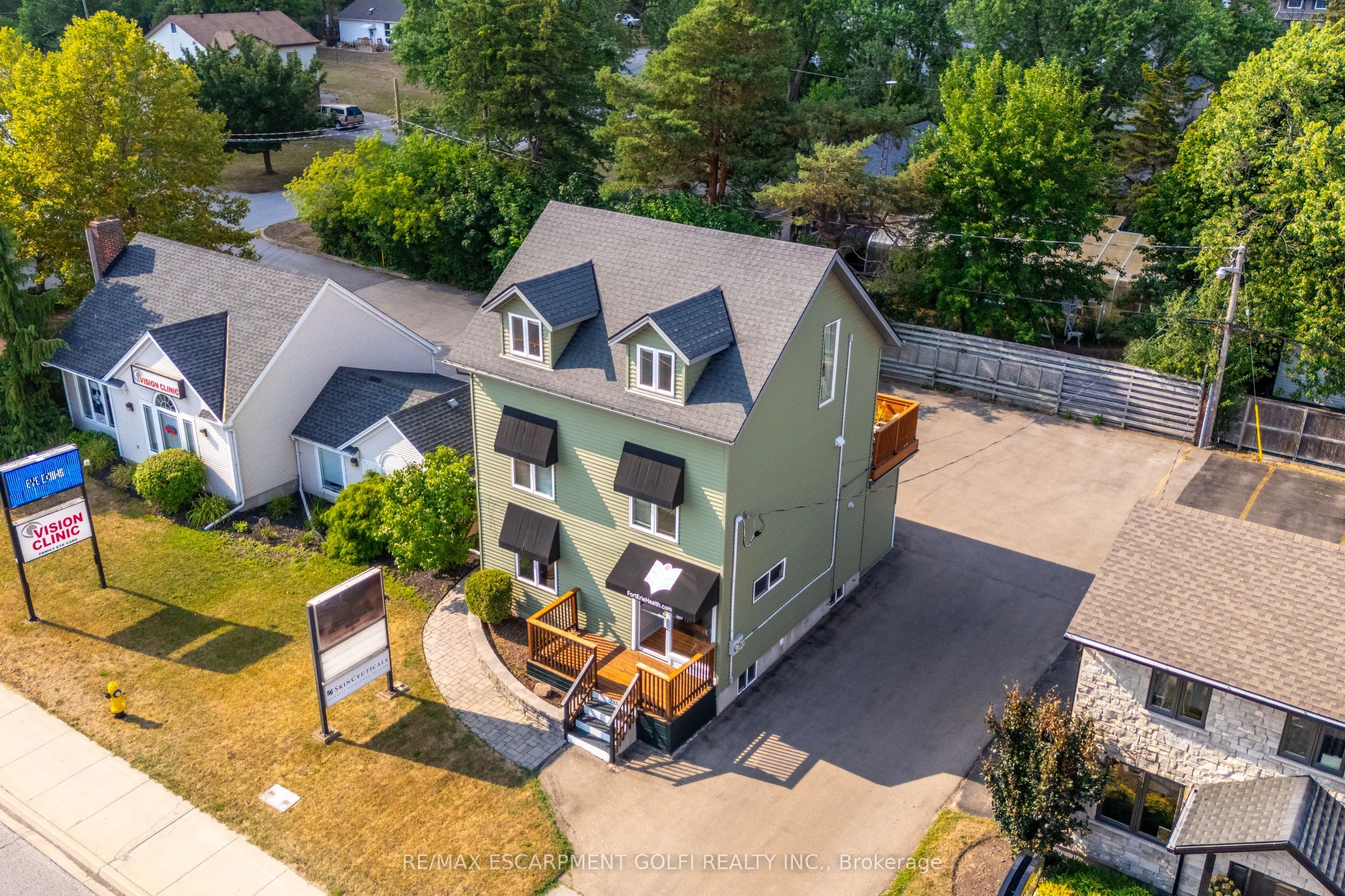 233 Garrison Road