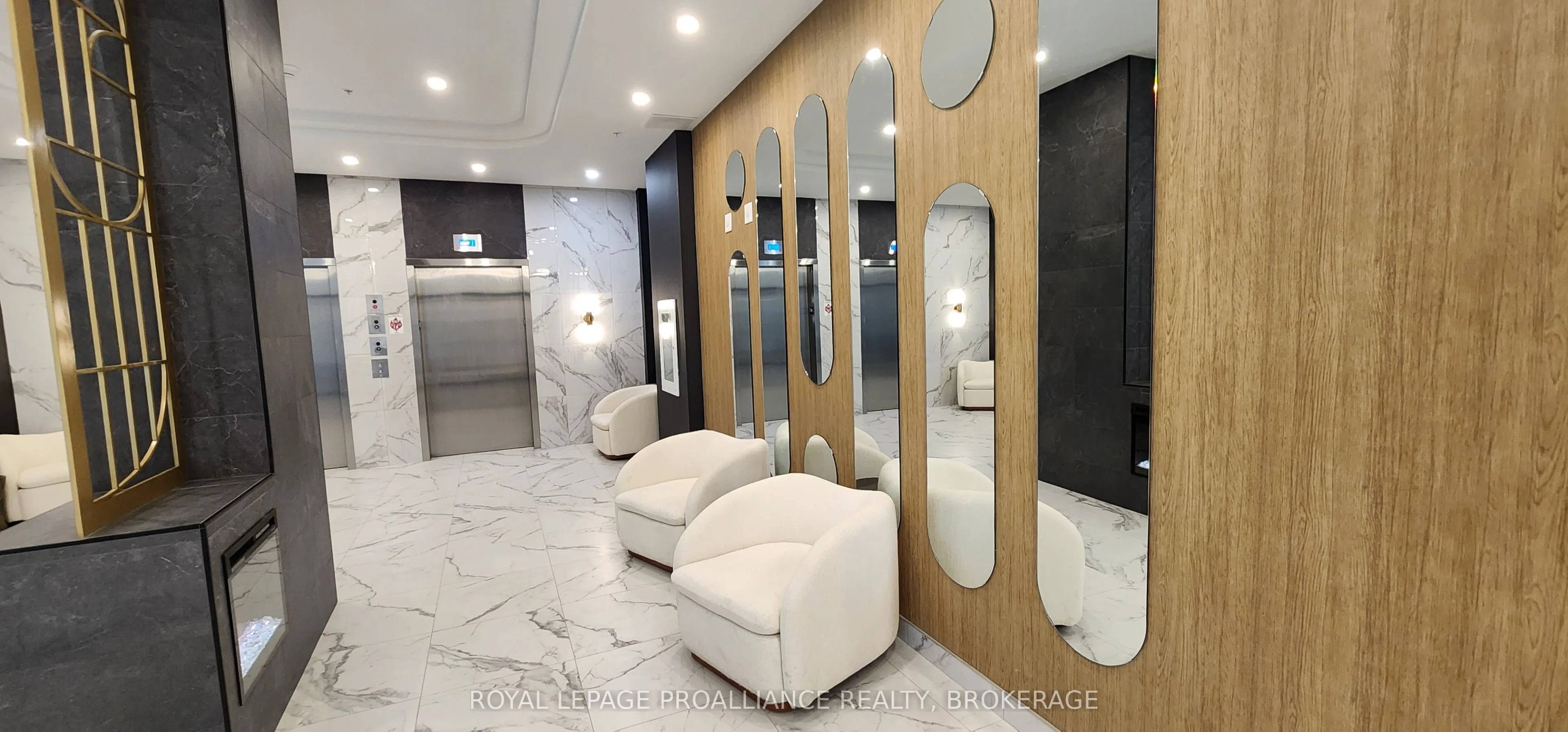 223 Princess Street, #215