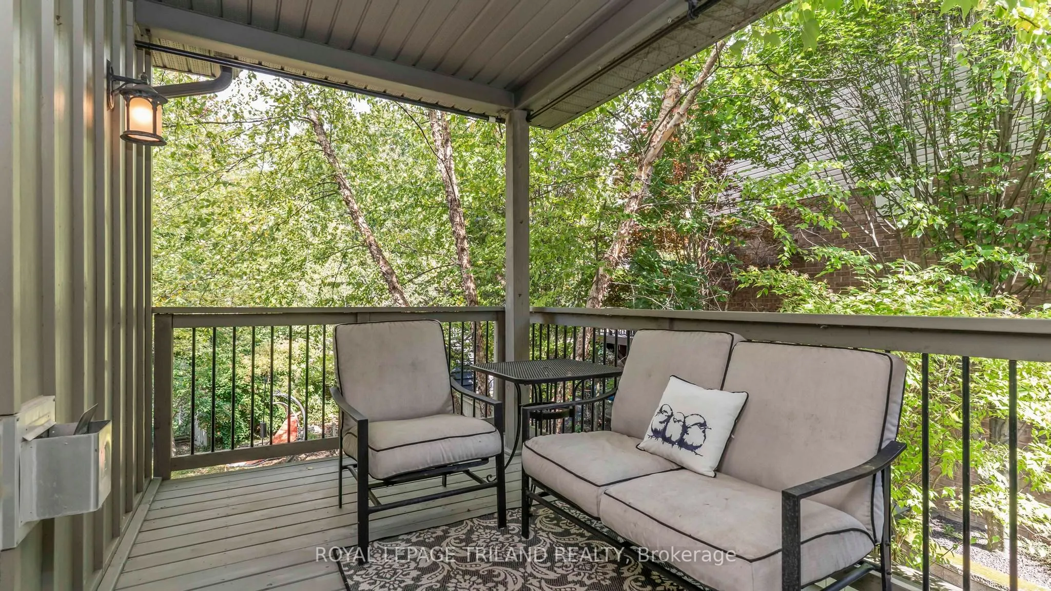 63 HUMMINGBIRD Lane