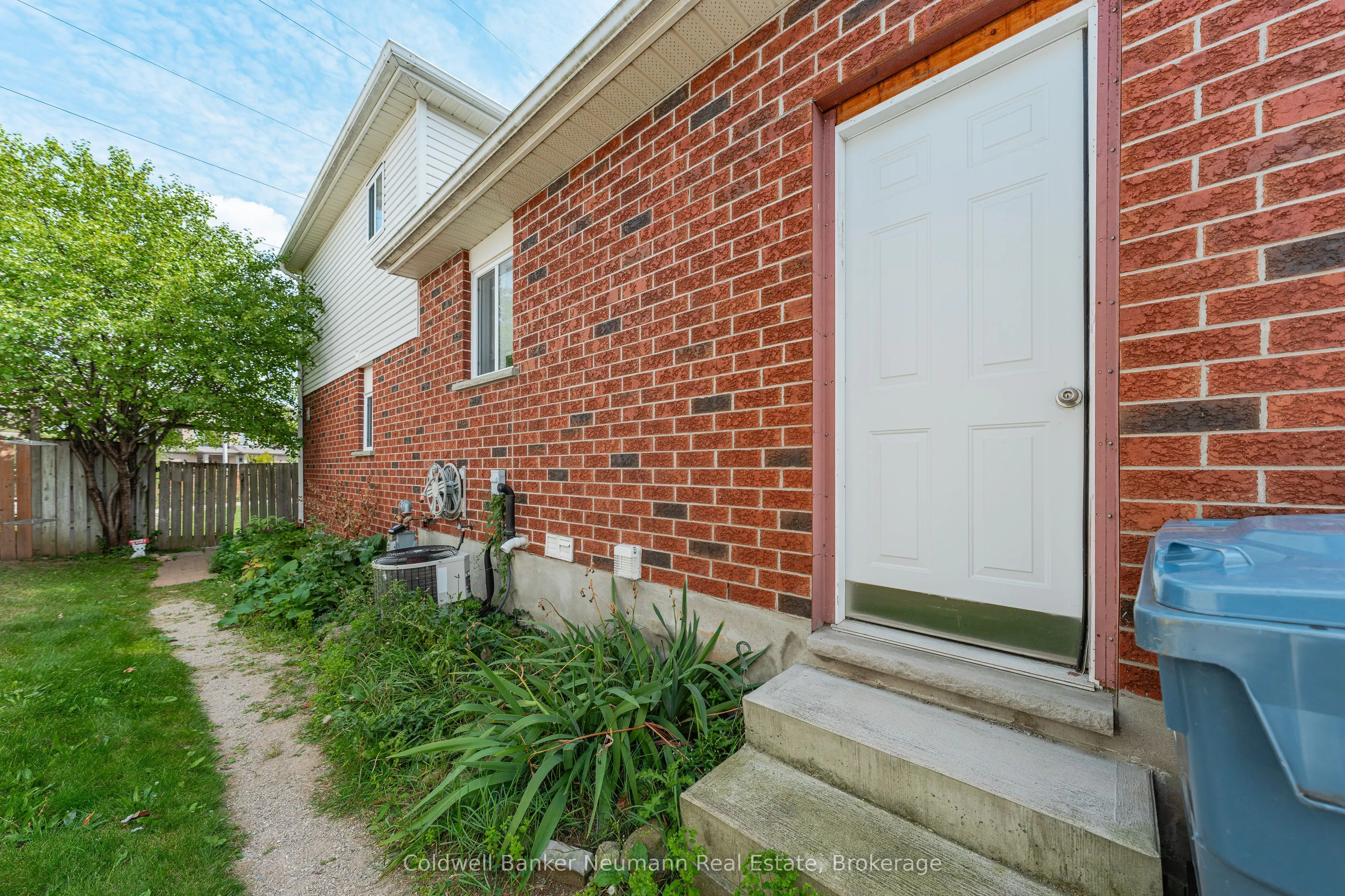28 Bronwyn Place