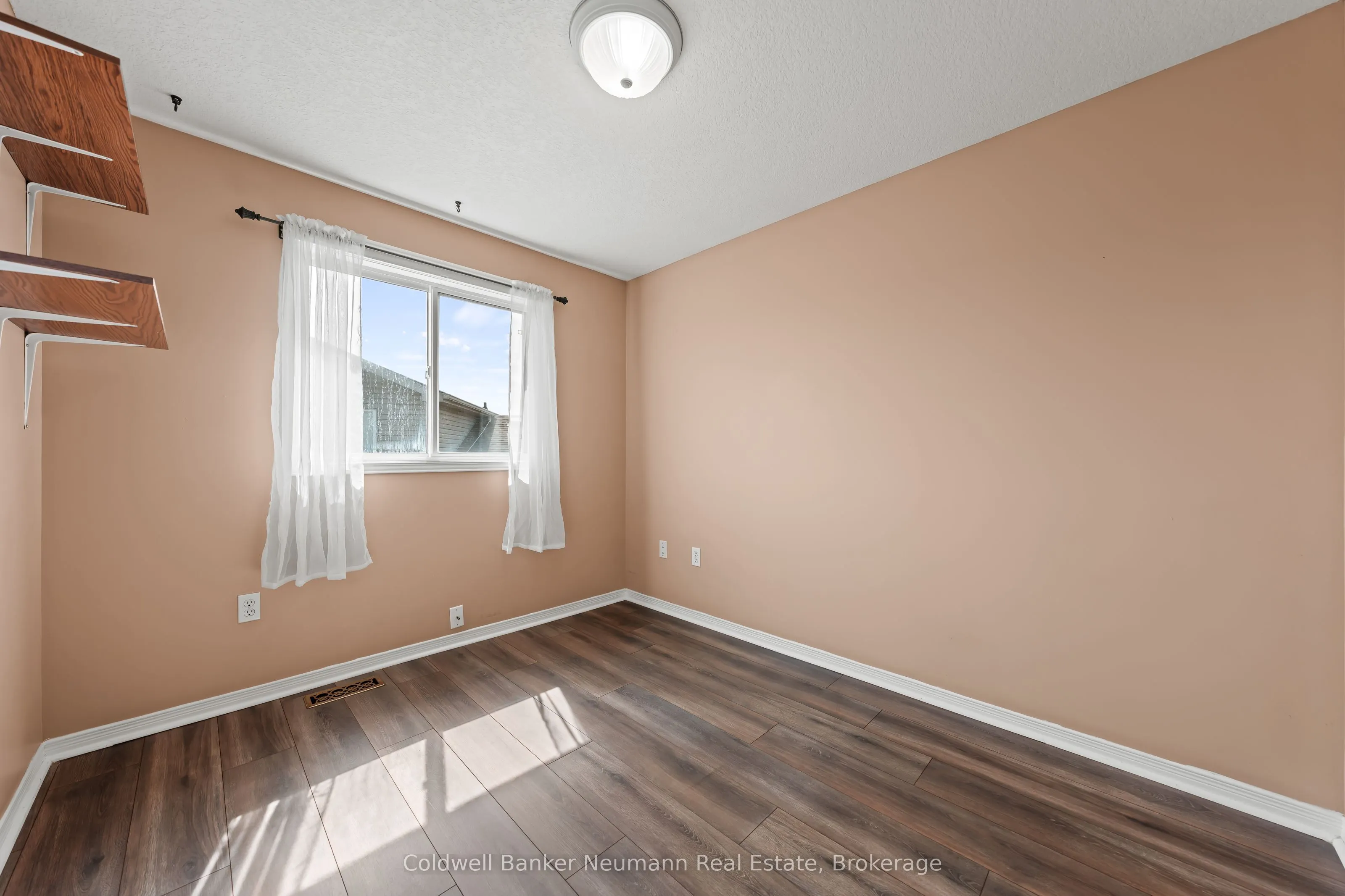 28 Bronwyn Place