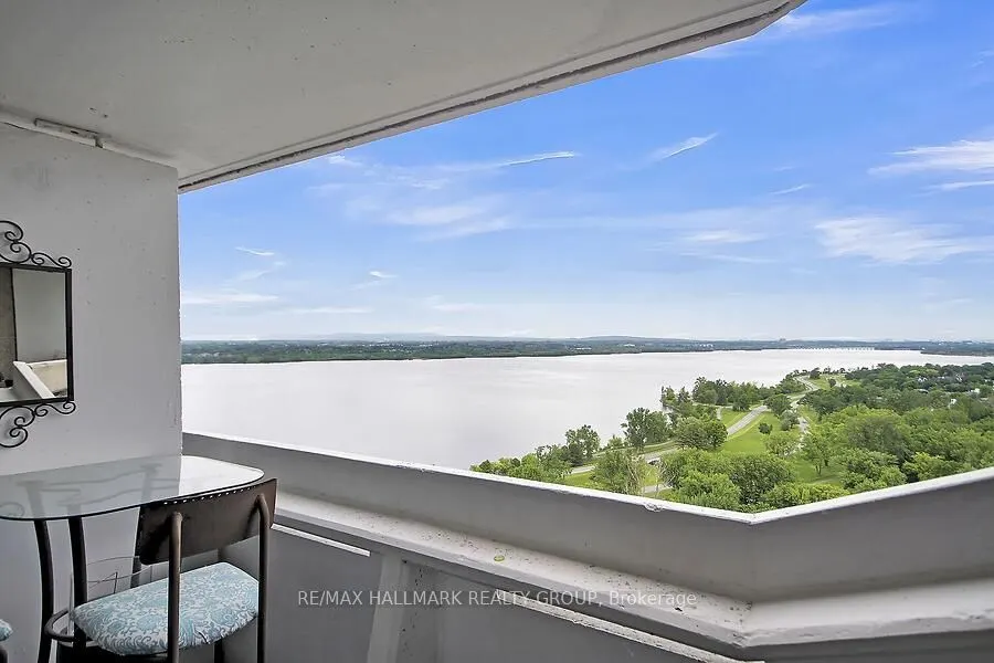 1081 Ambleside Drive, #410