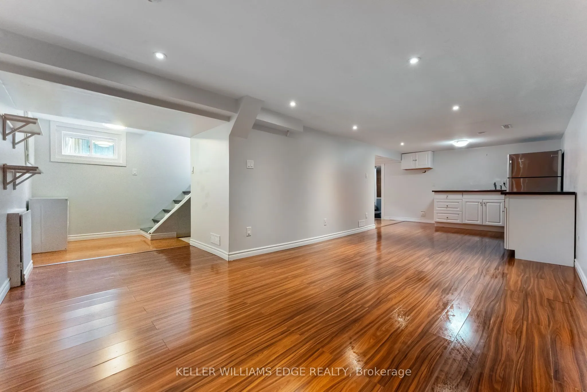 312 Wexford Avenue S