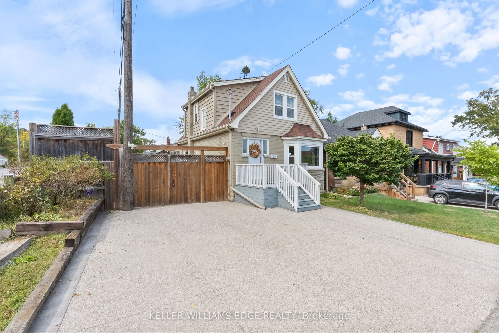 312 Wexford Avenue S