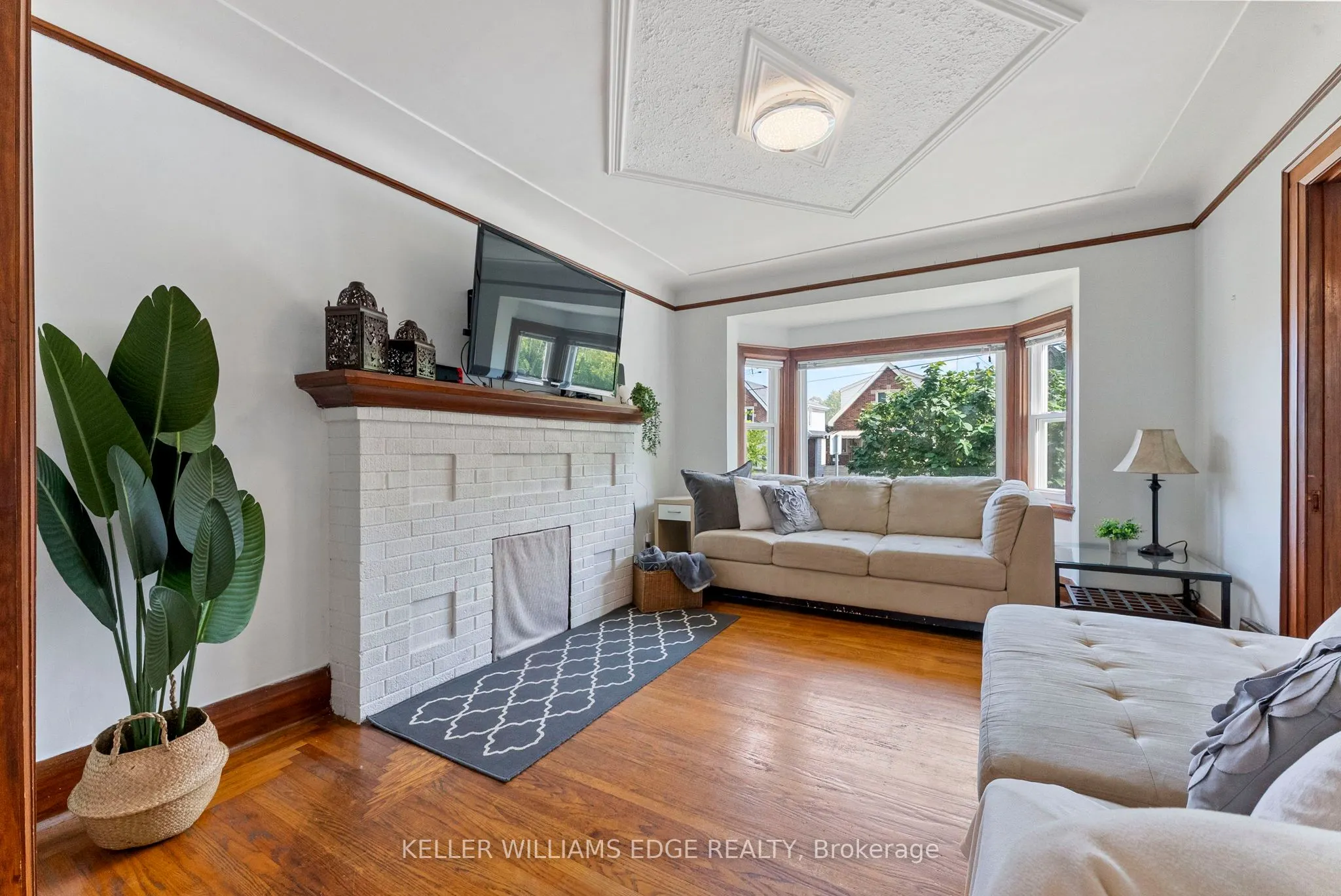 312 Wexford Avenue S