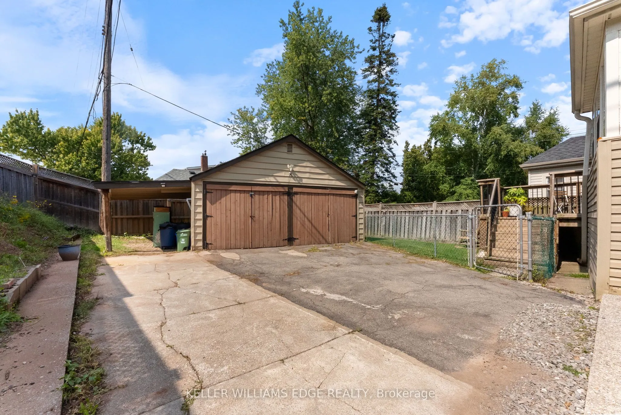 312 Wexford Avenue S