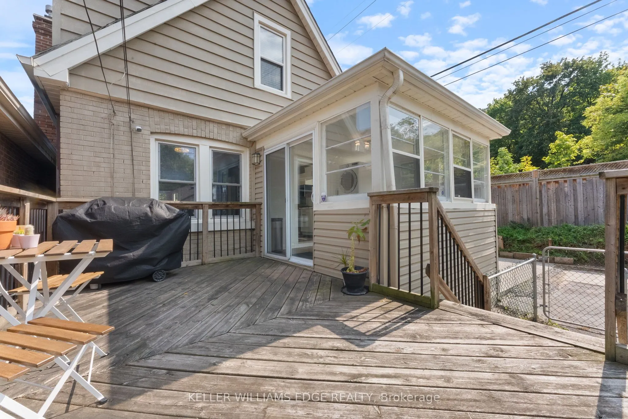 312 Wexford Avenue S