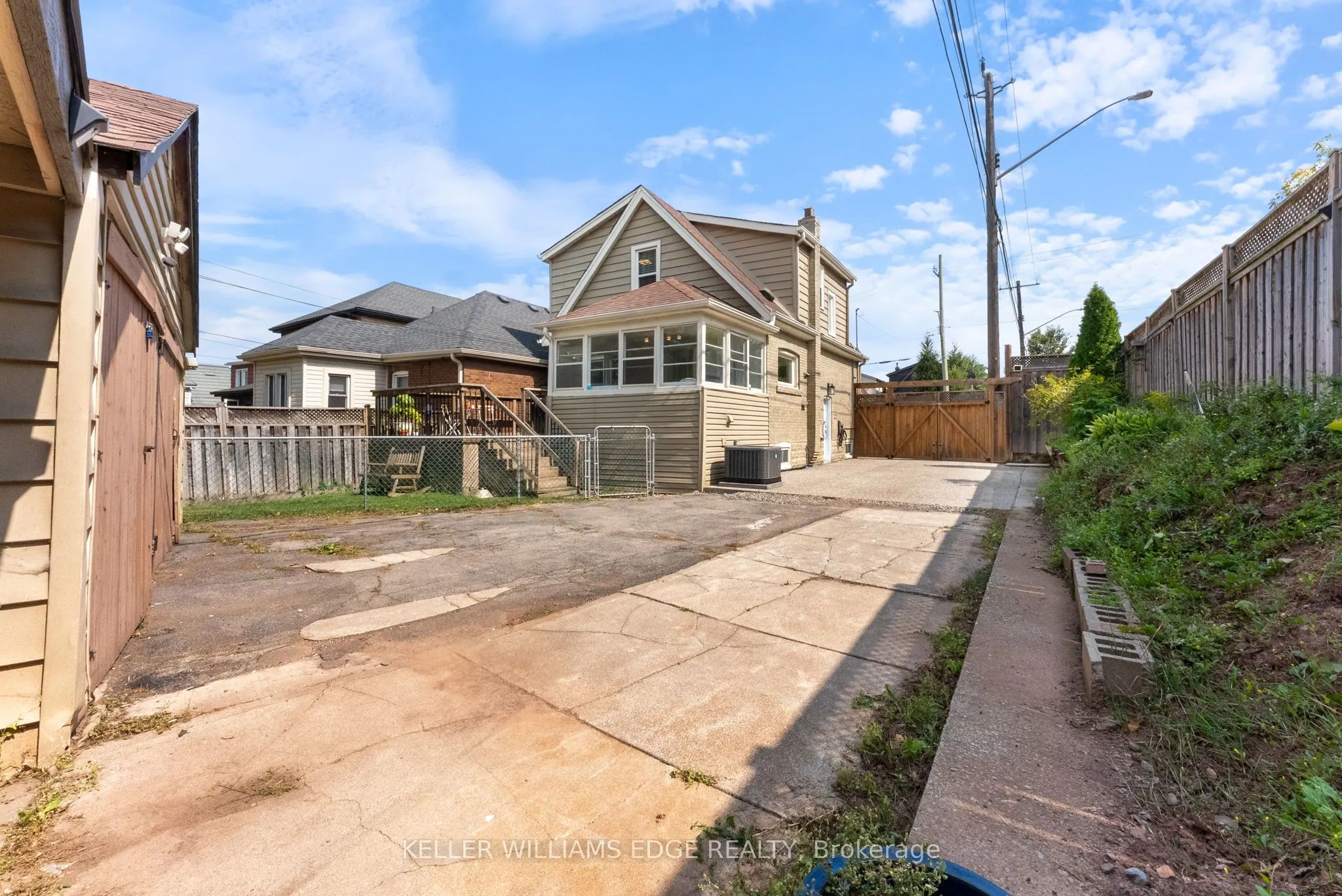 312 Wexford Avenue S