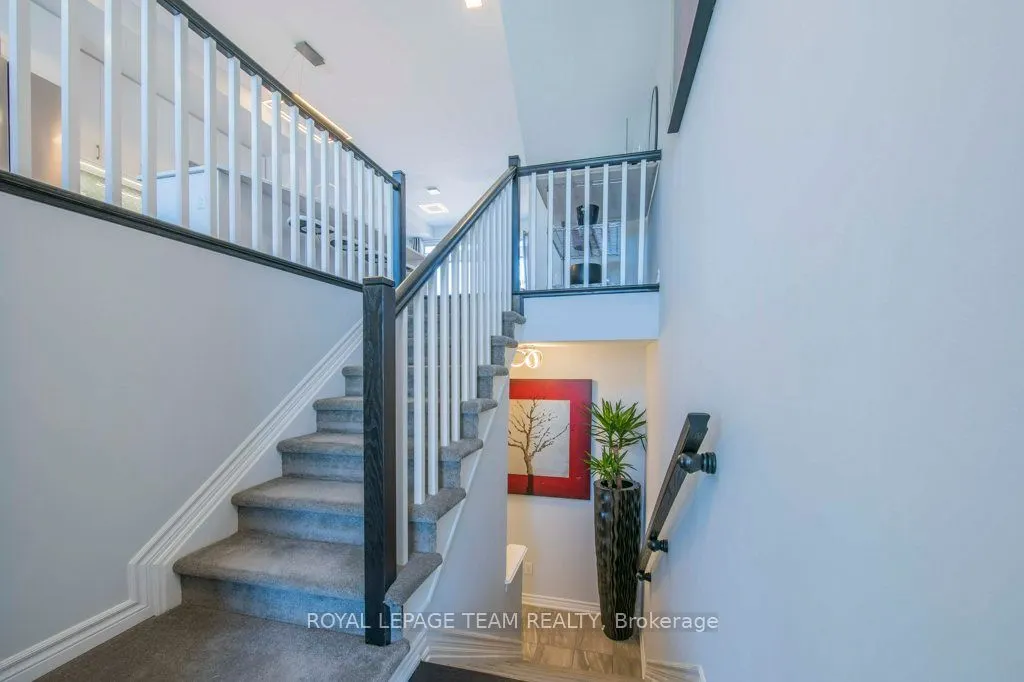 1448 Hemlock Road
