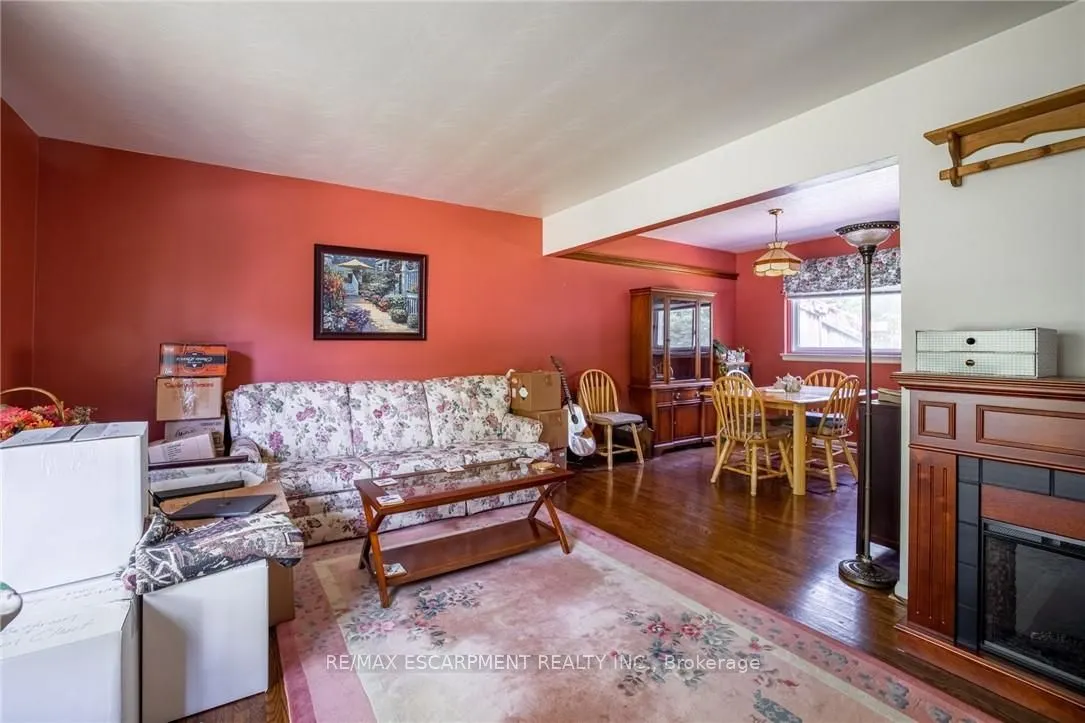 176 Laurier Avenue