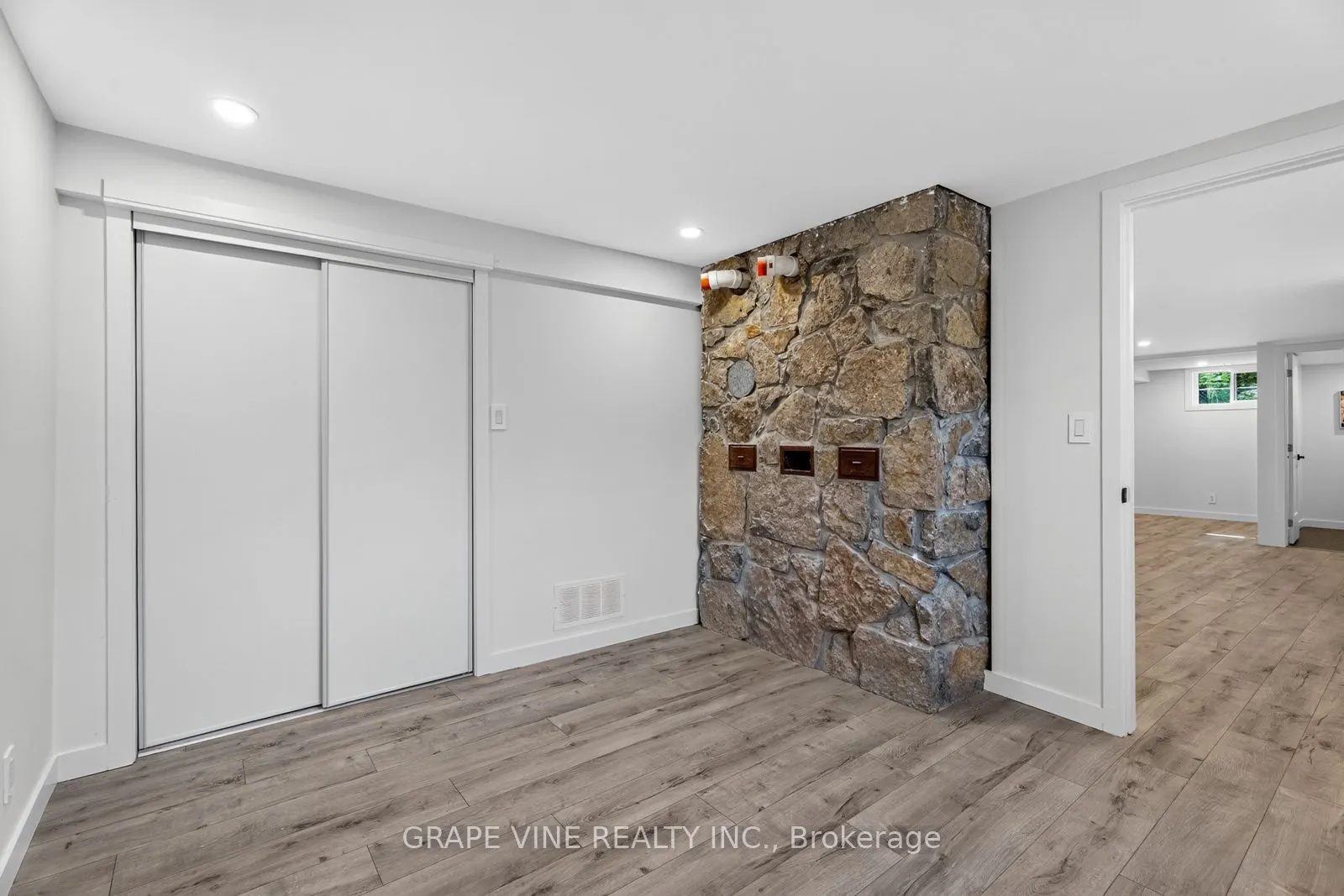 135 Manion Road