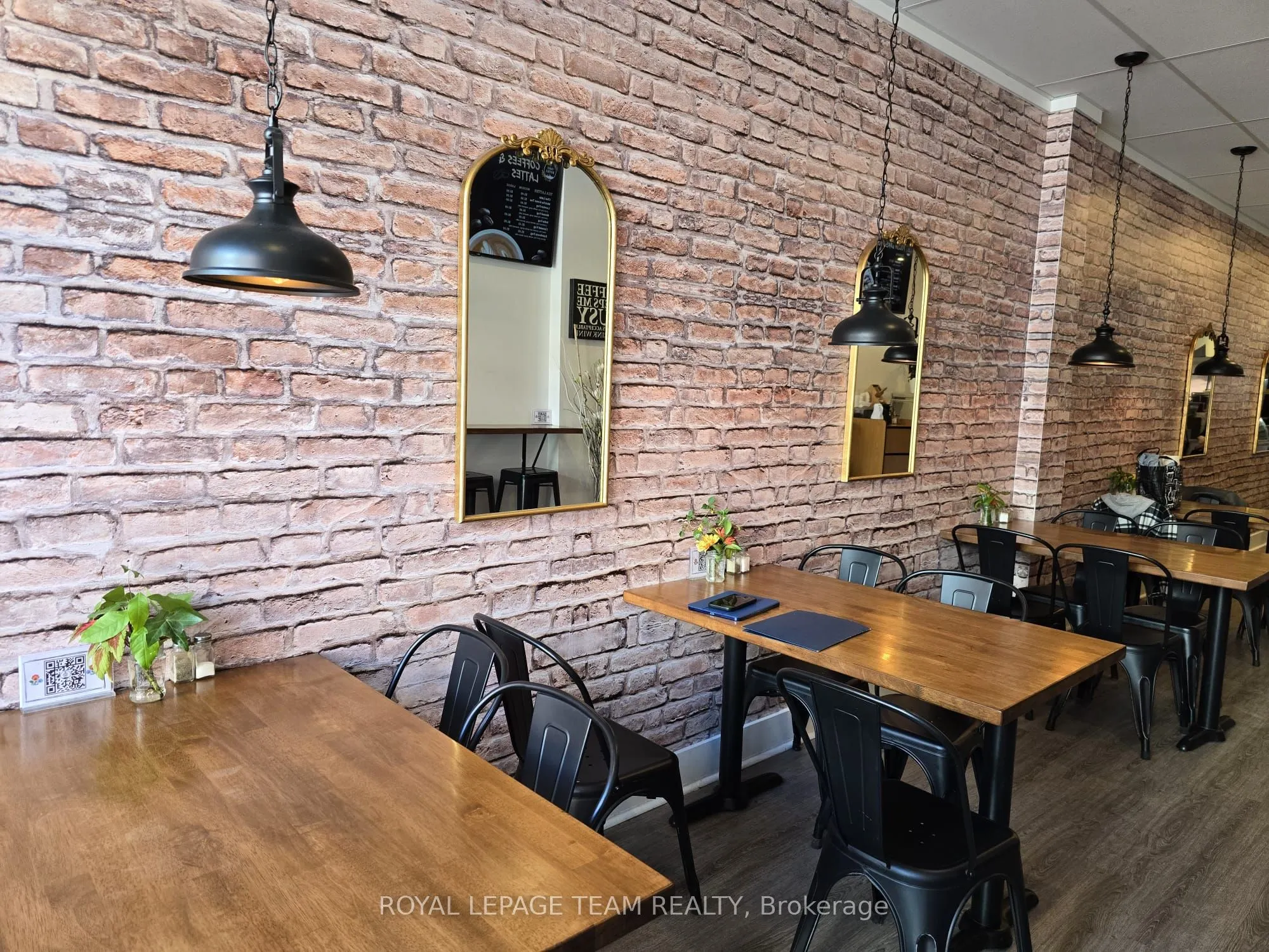 274 ELGIN Street