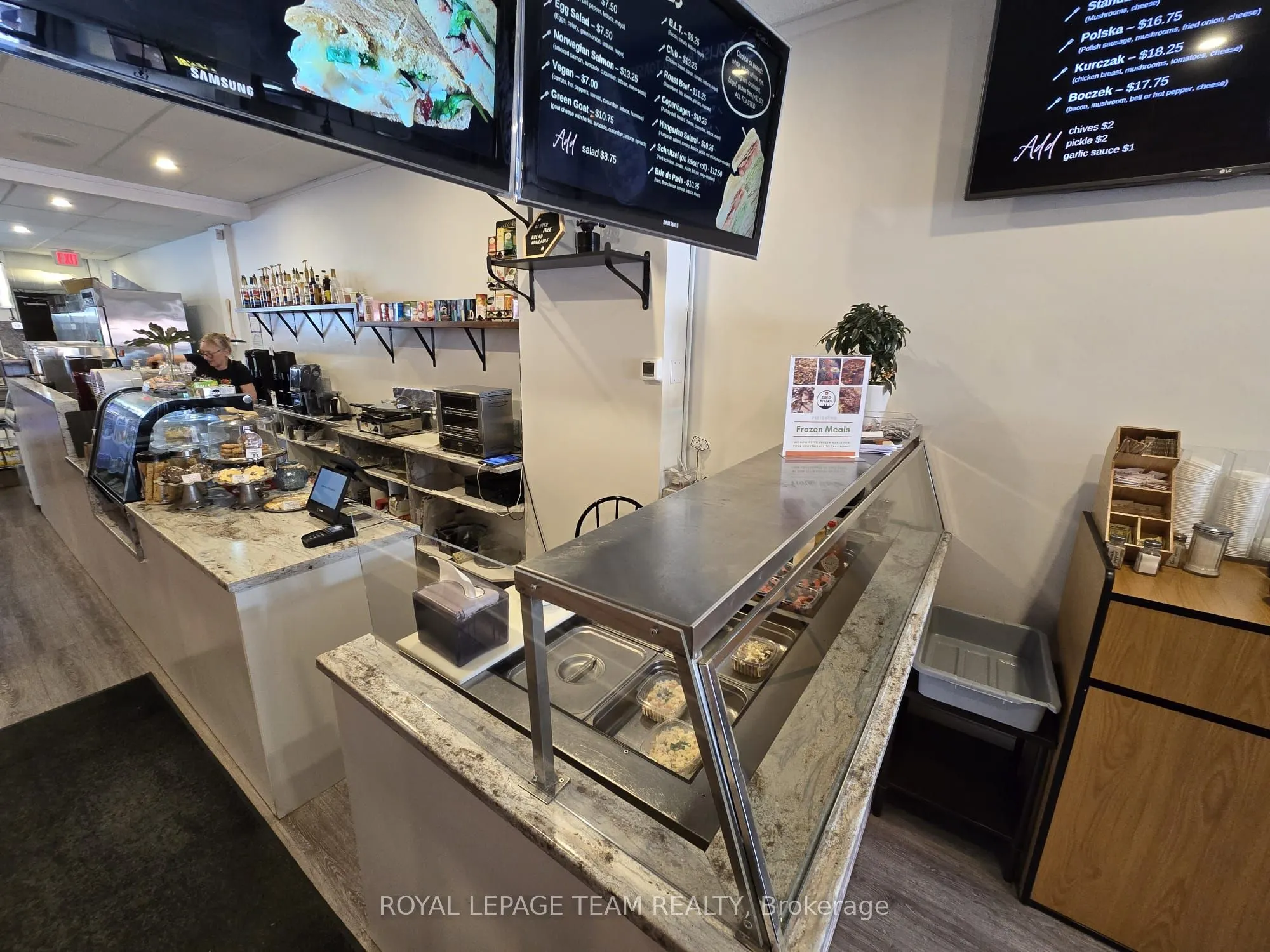 274 ELGIN Street