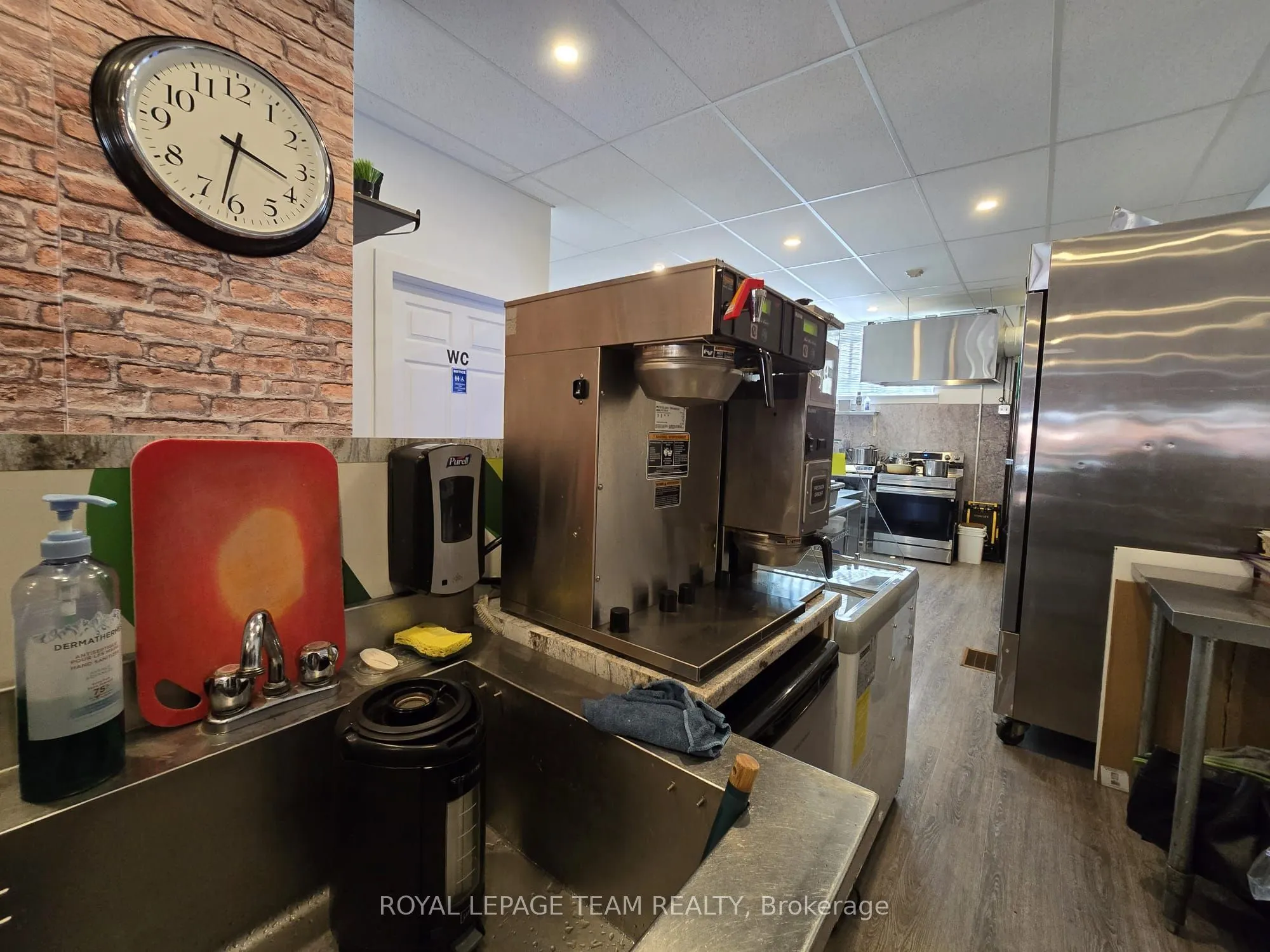 274 ELGIN Street
