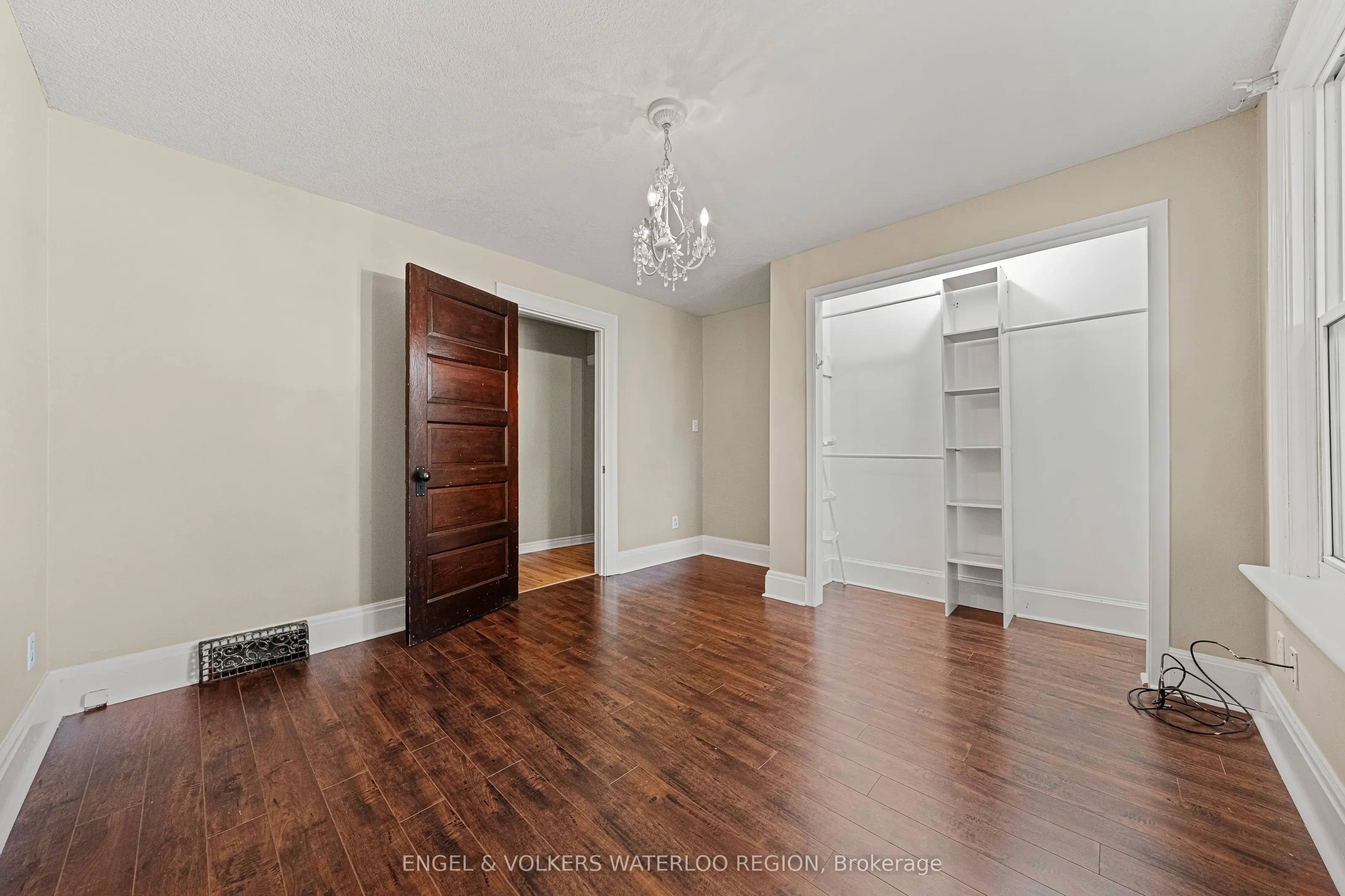 854 William Street