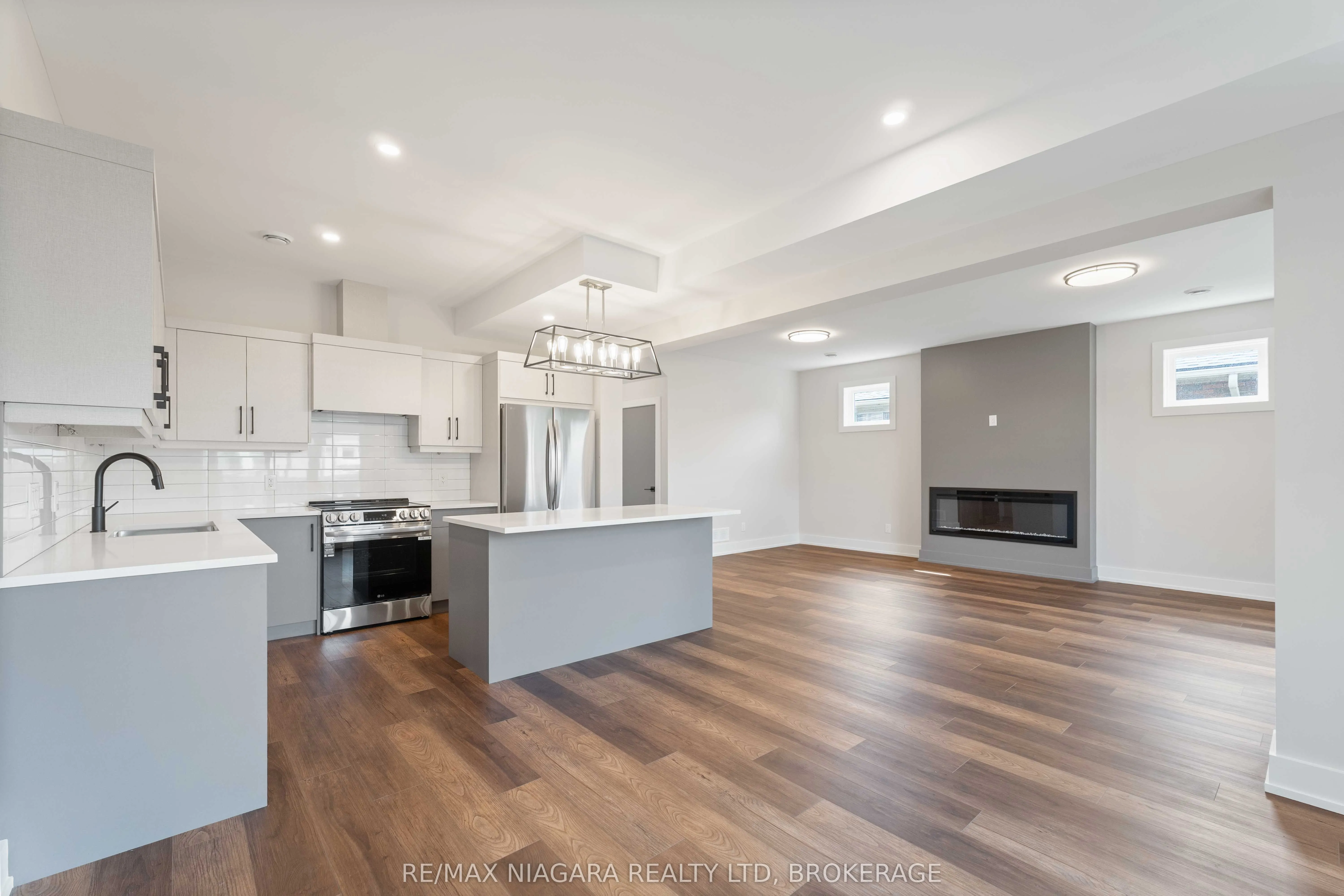 35 Buchanan Road, #A